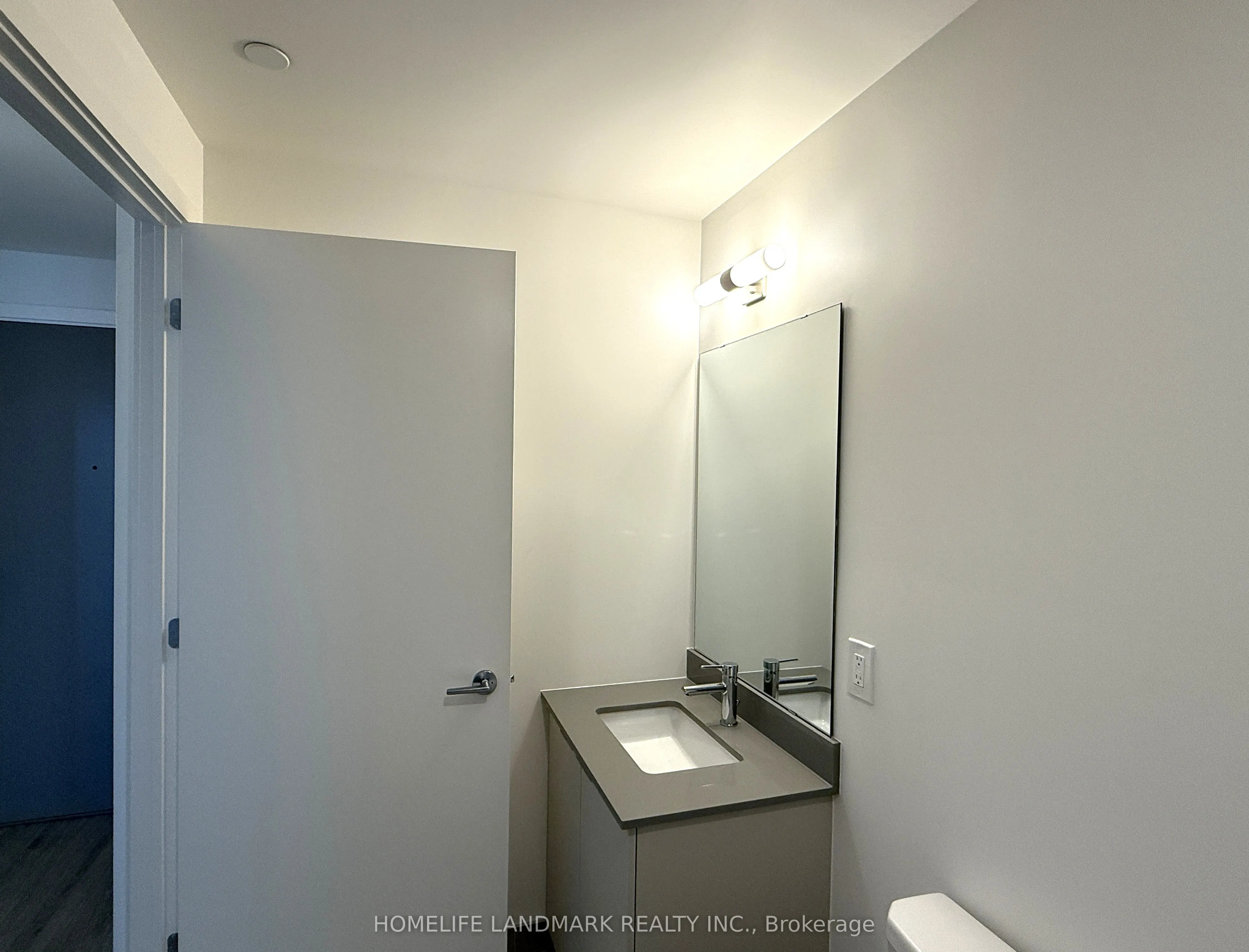 3071 Trafalgar Road, #403