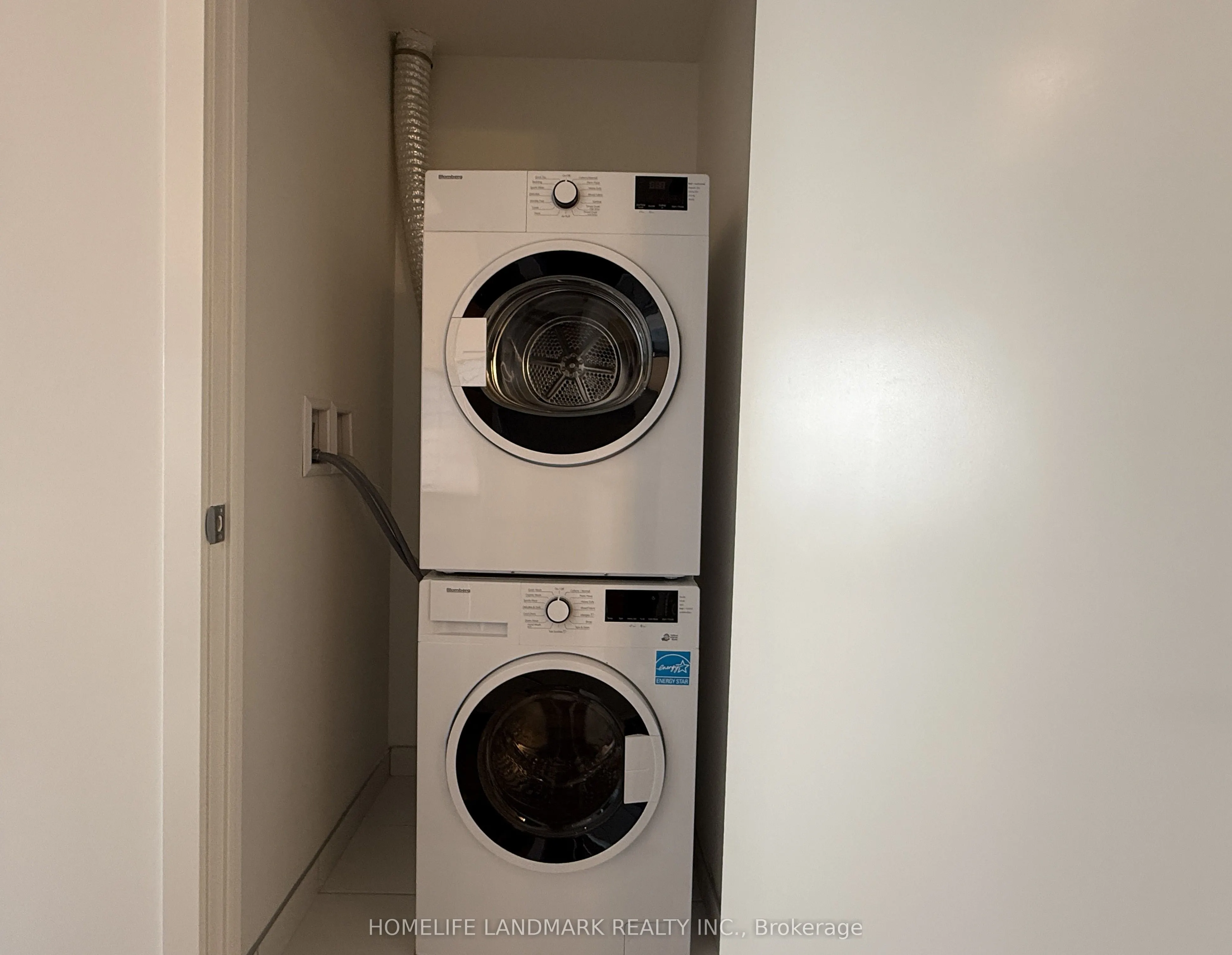 3071 Trafalgar Road, #403