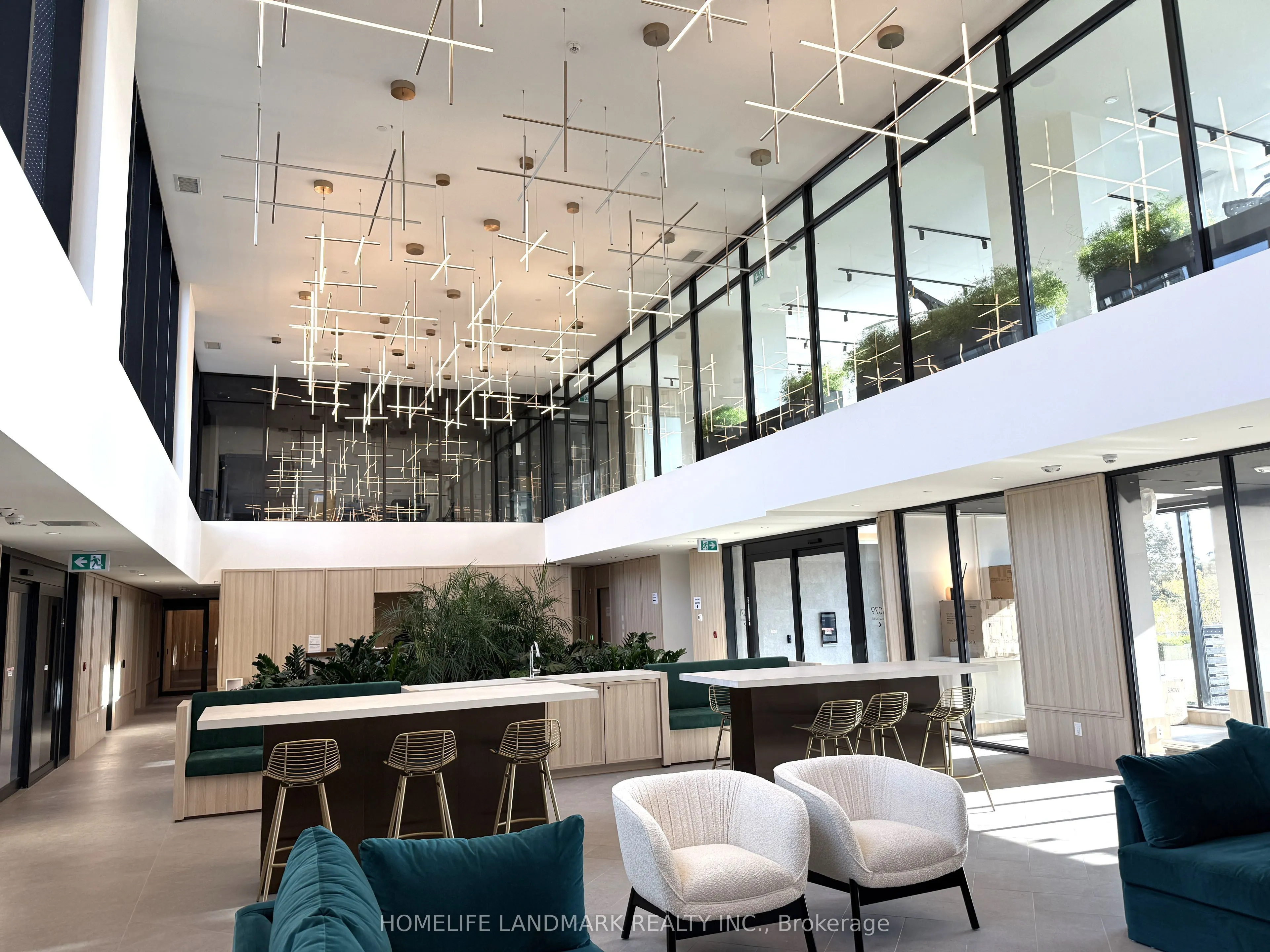 3071 Trafalgar Road, #403