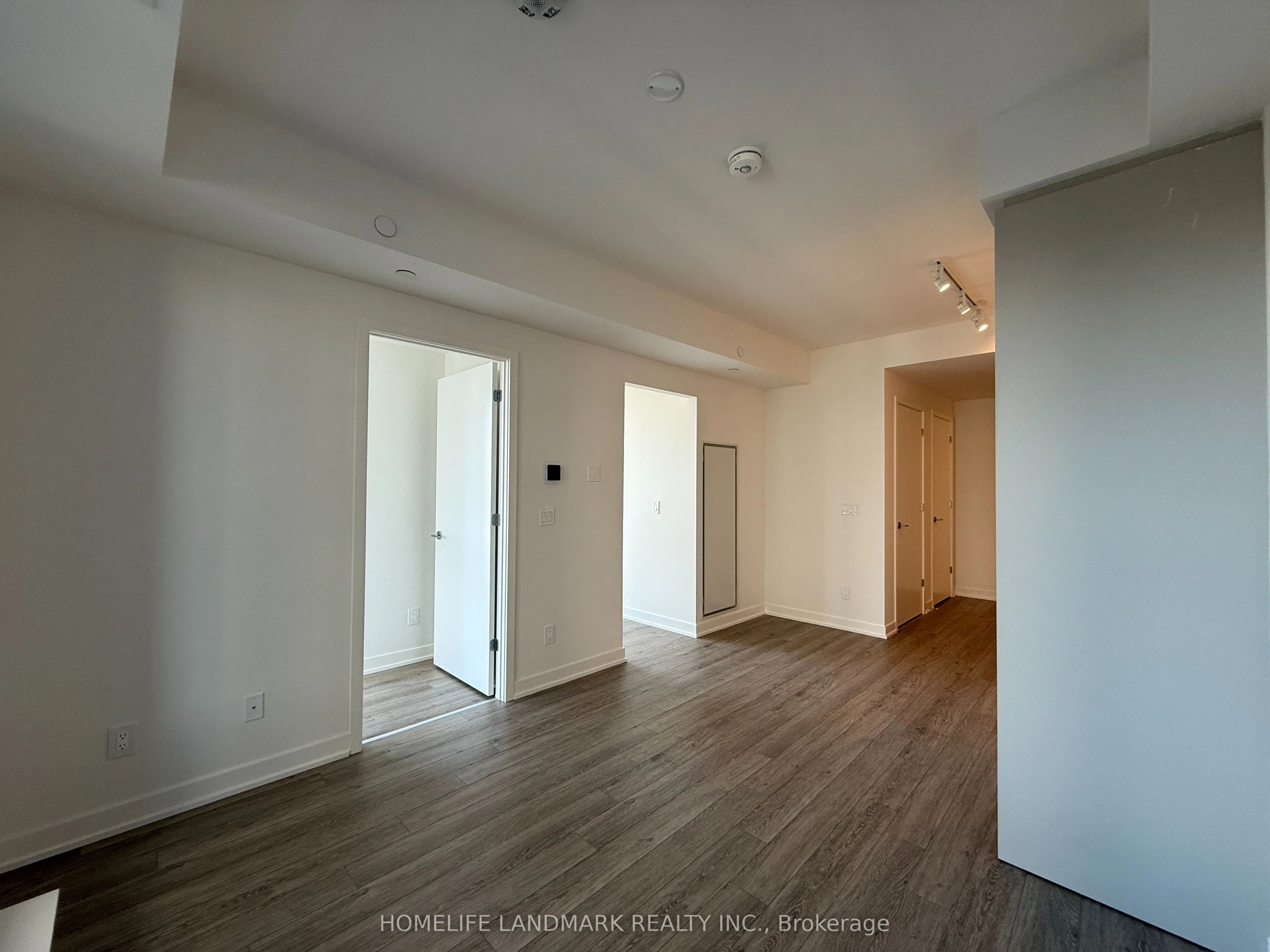 3071 Trafalgar Road, #403