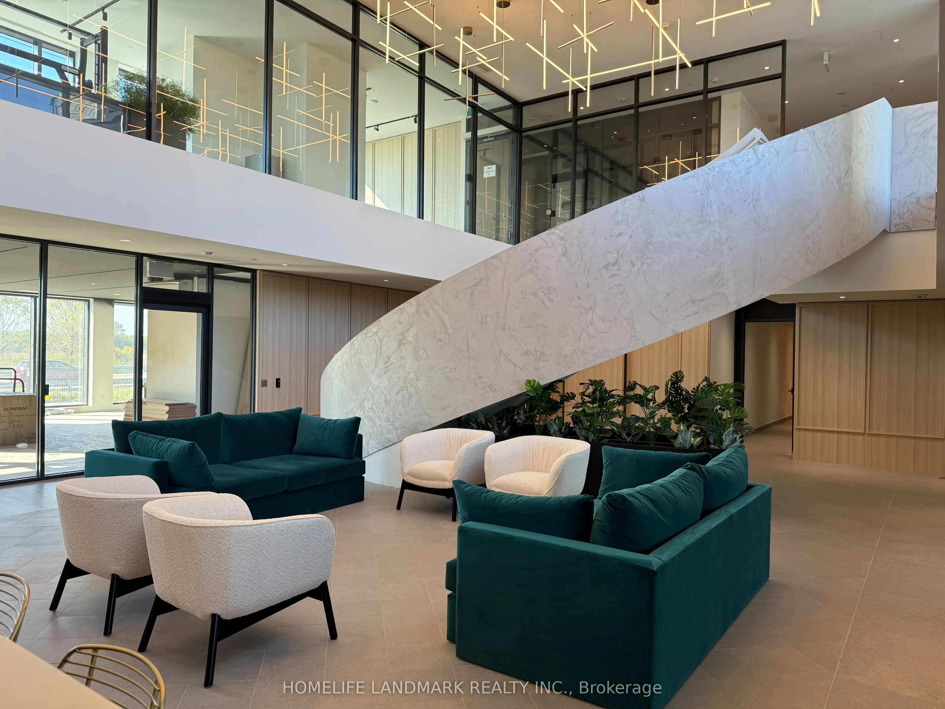 3071 Trafalgar Road, #403