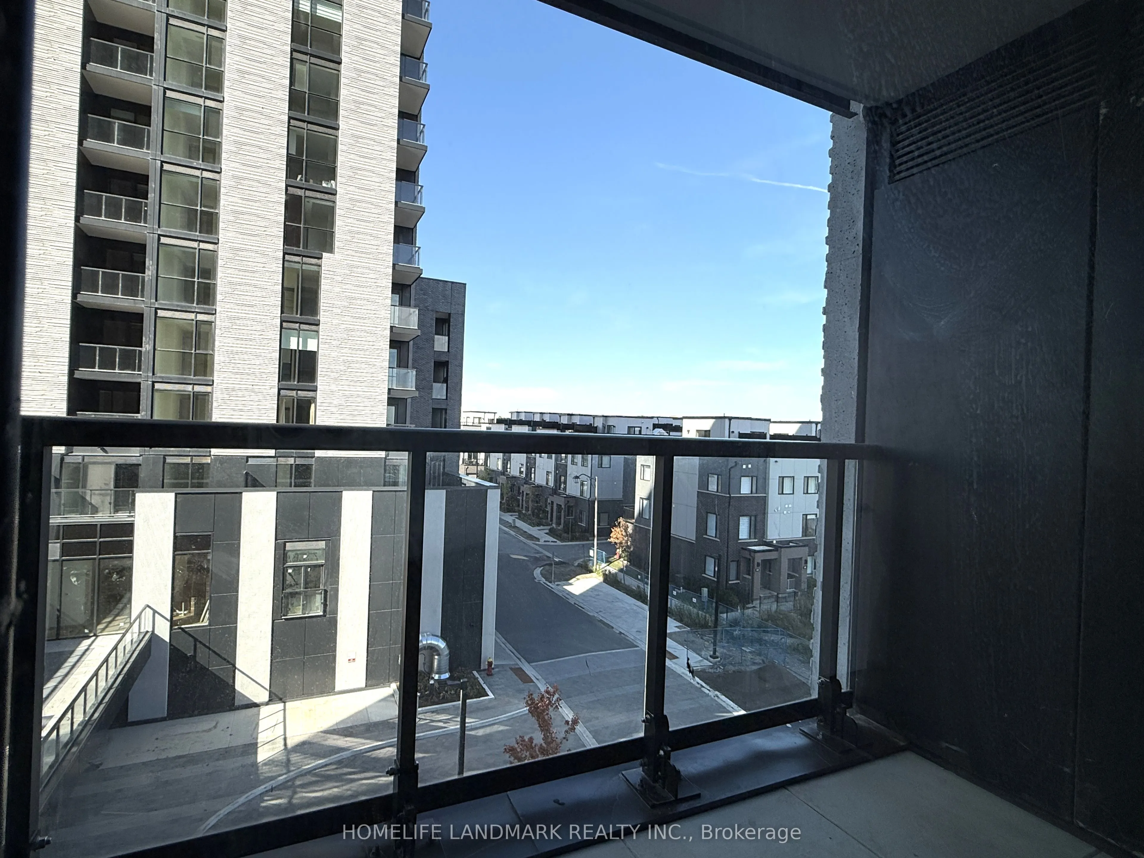 3071 Trafalgar Road, #403