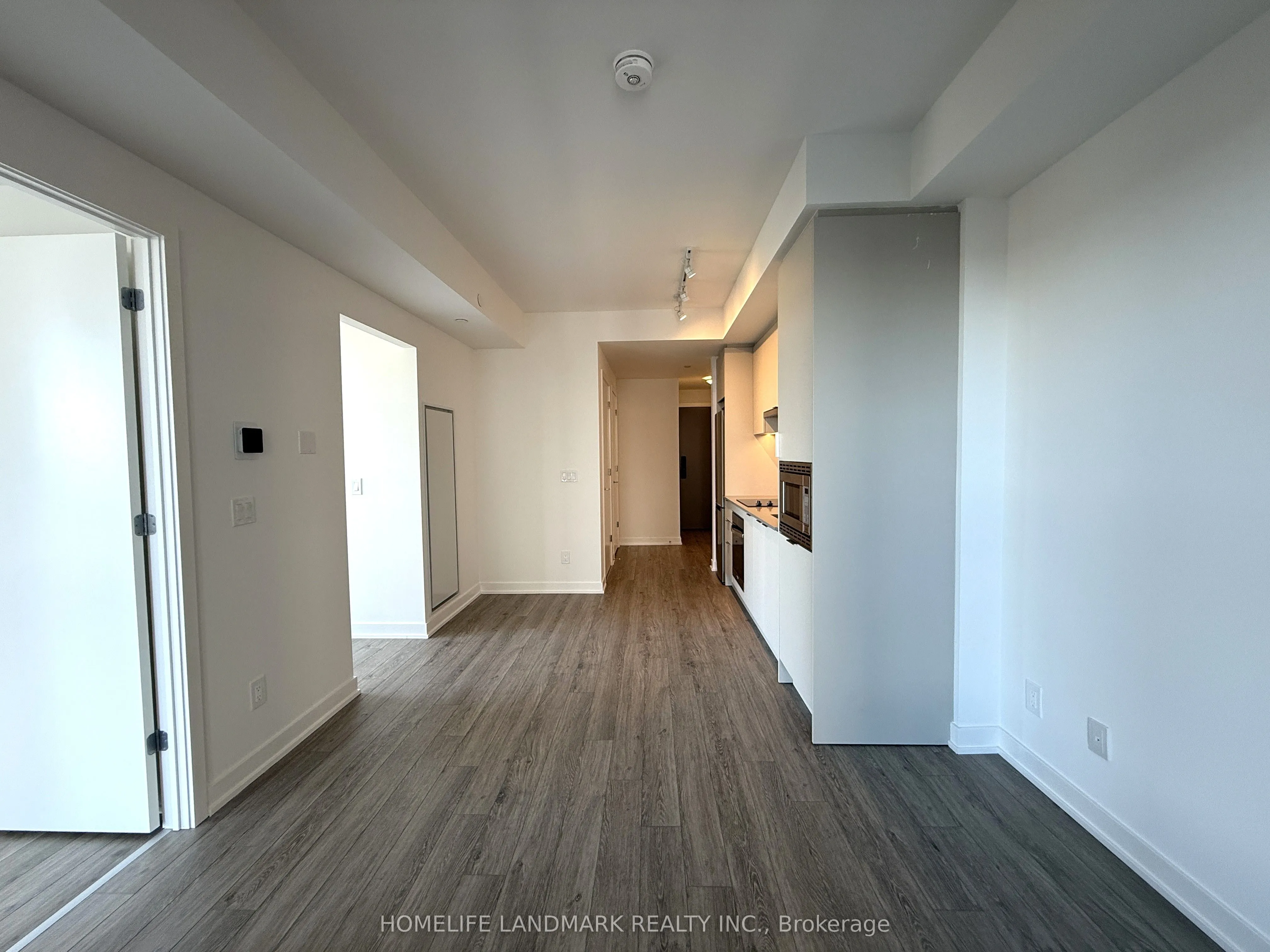3071 Trafalgar Road, #403