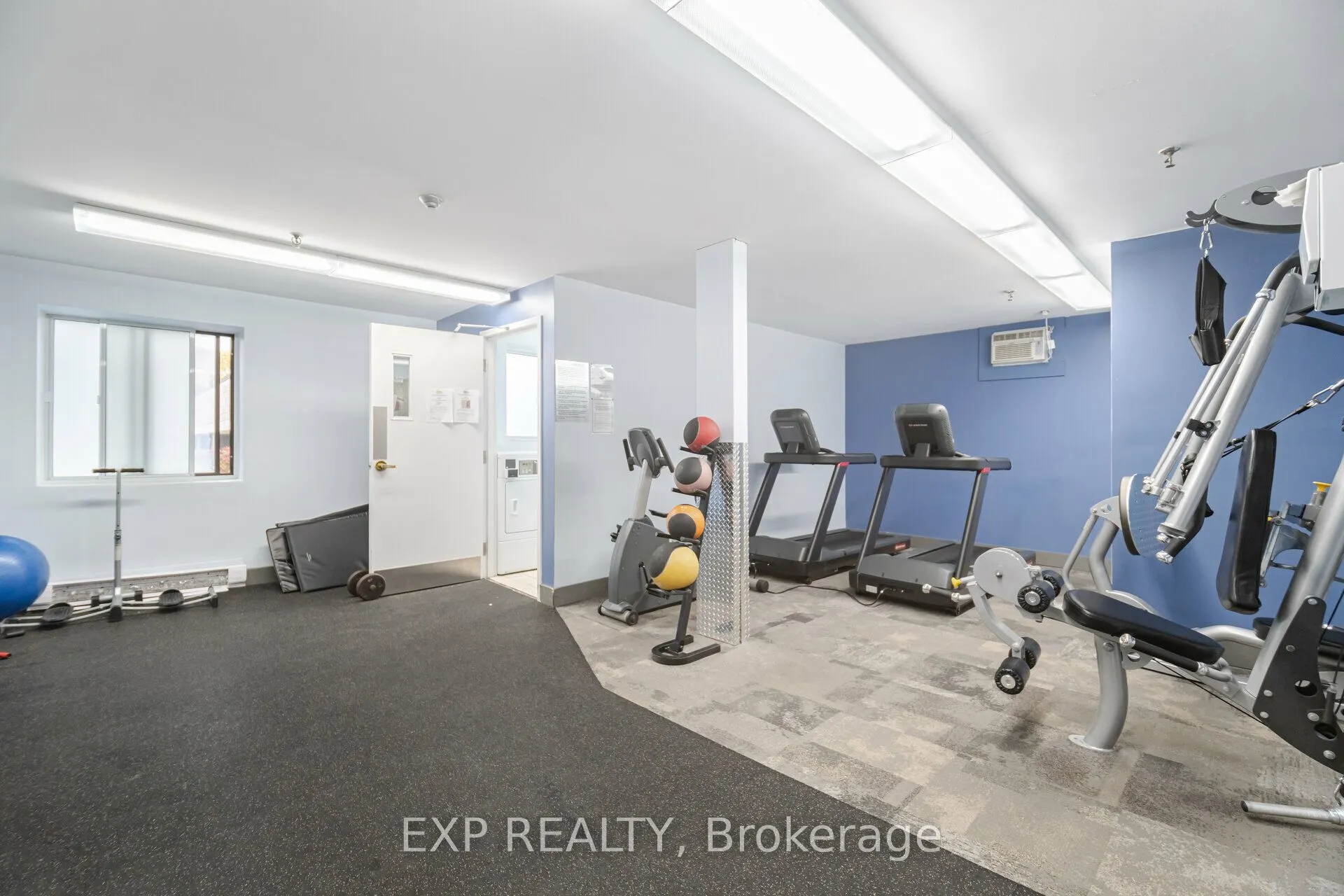 6720 Glen Erin Drive, #512