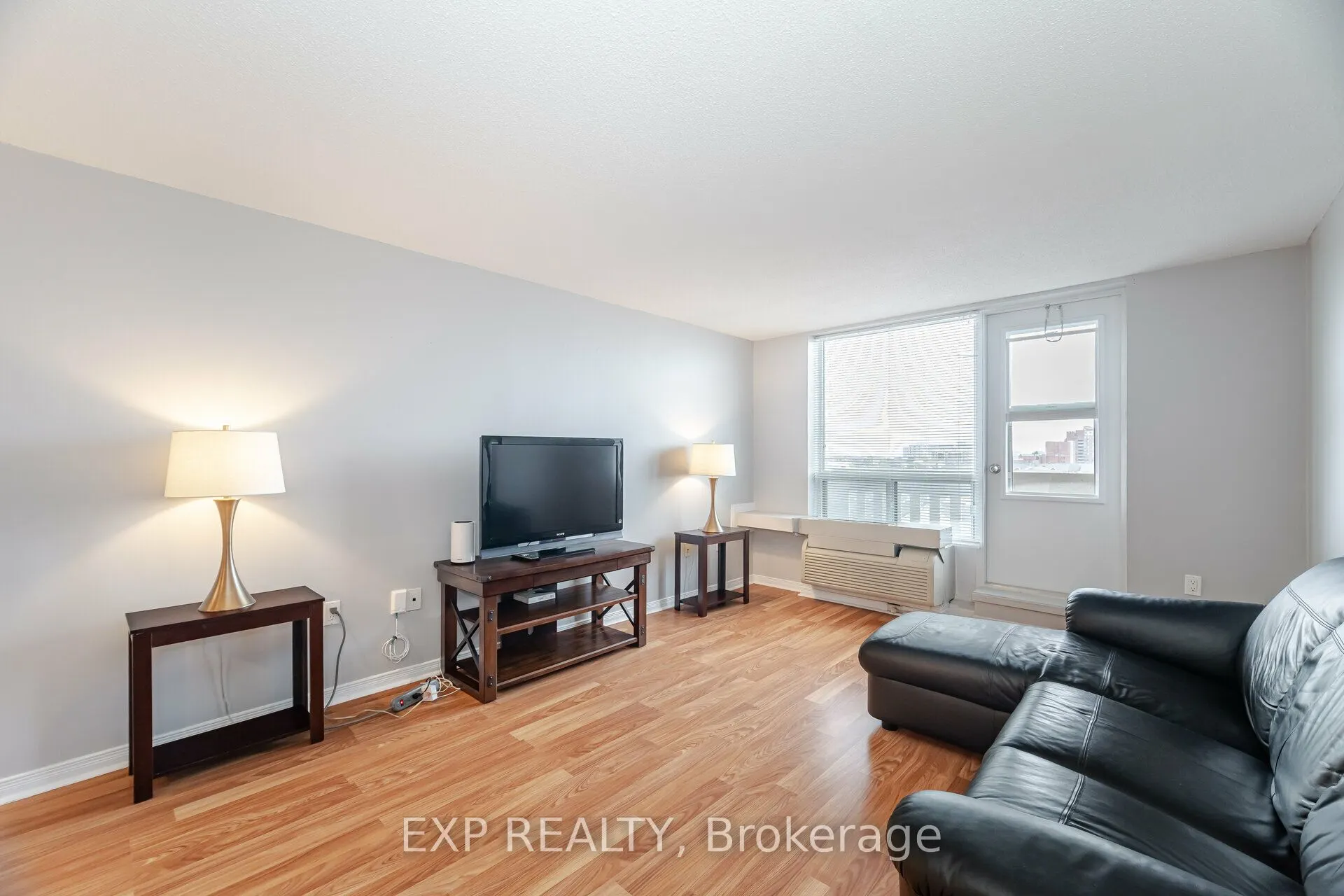 6720 Glen Erin Drive, #512