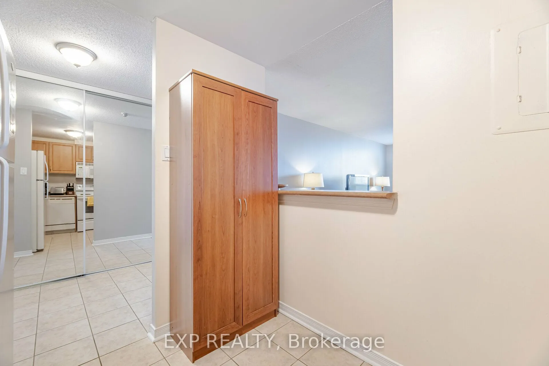 6720 Glen Erin Drive, #512