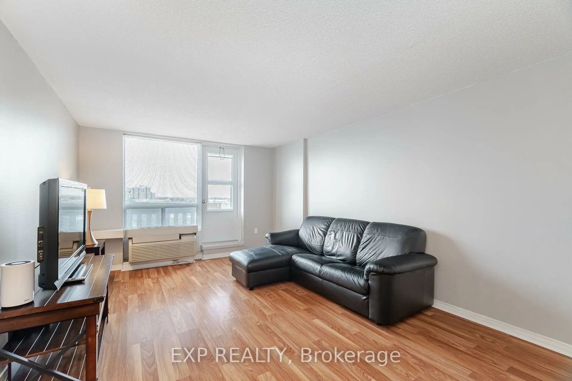 6720 Glen Erin Drive, #512