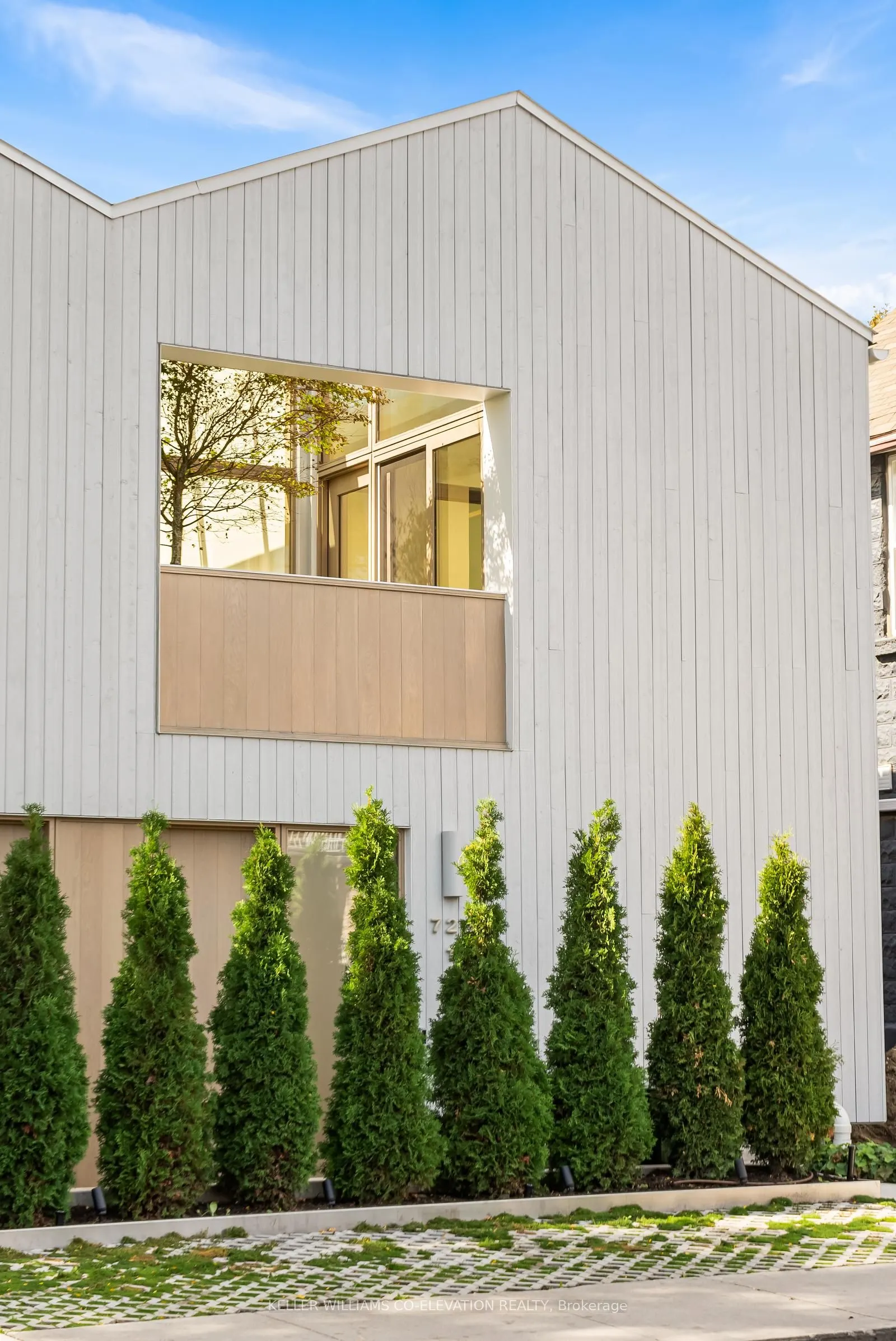 722 Lansdowne Avenue, #North Residence