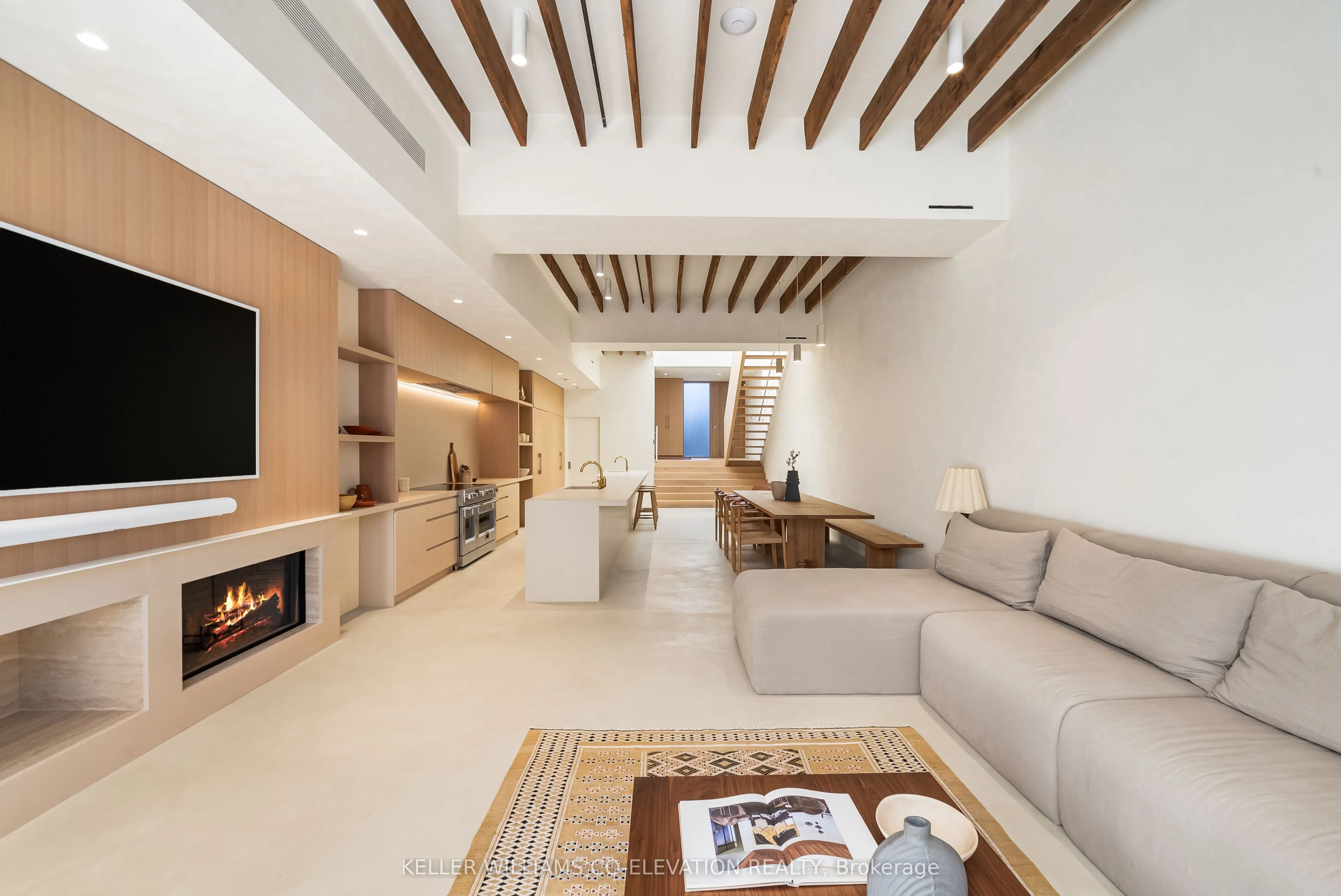 722 Lansdowne Avenue, #North Residence