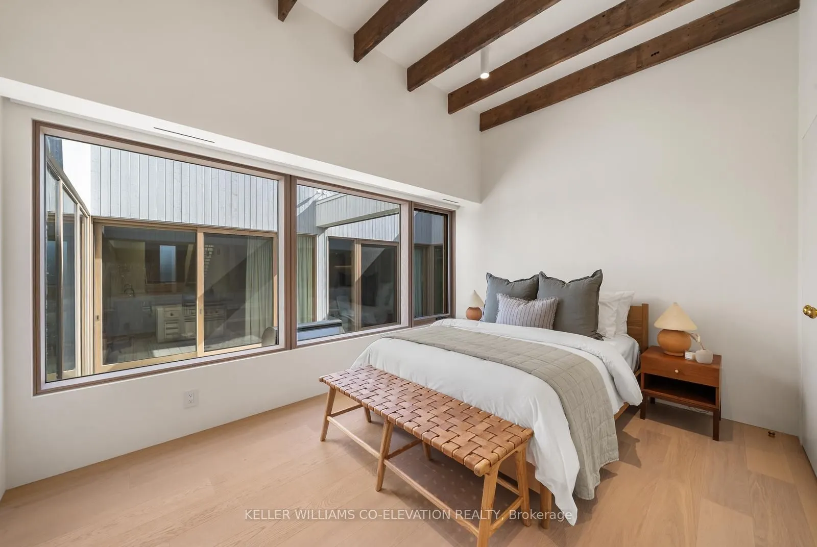 722 Lansdowne Avenue, #North Residence