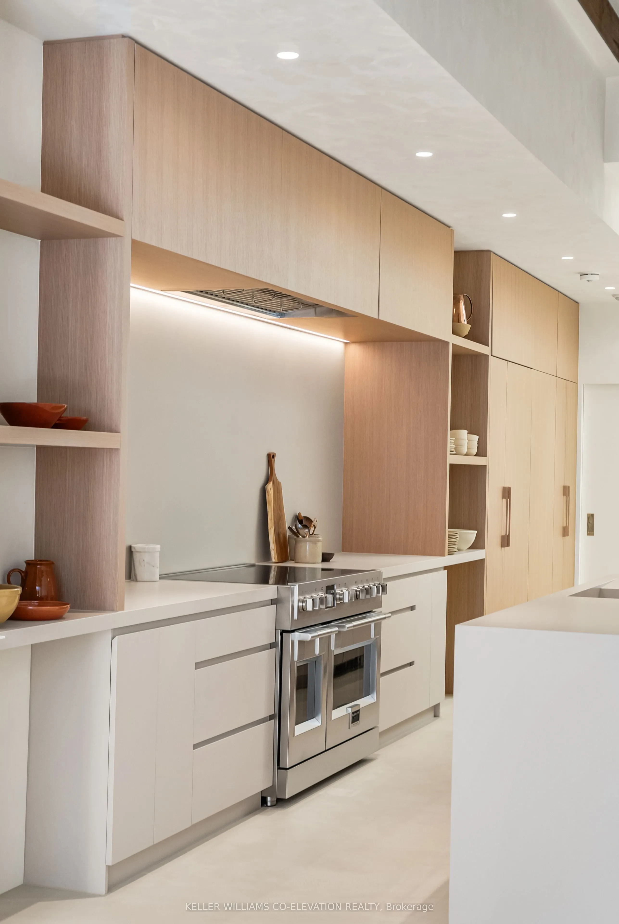 722 Lansdowne Avenue, #North Residence