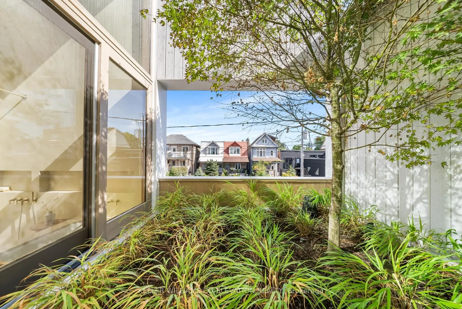 722 Lansdowne Avenue, #North Residence