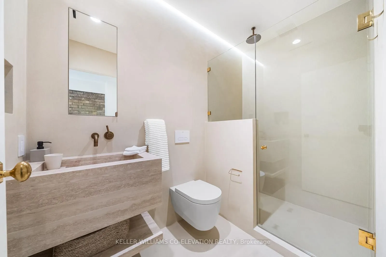 722 Lansdowne Avenue, #North Residence