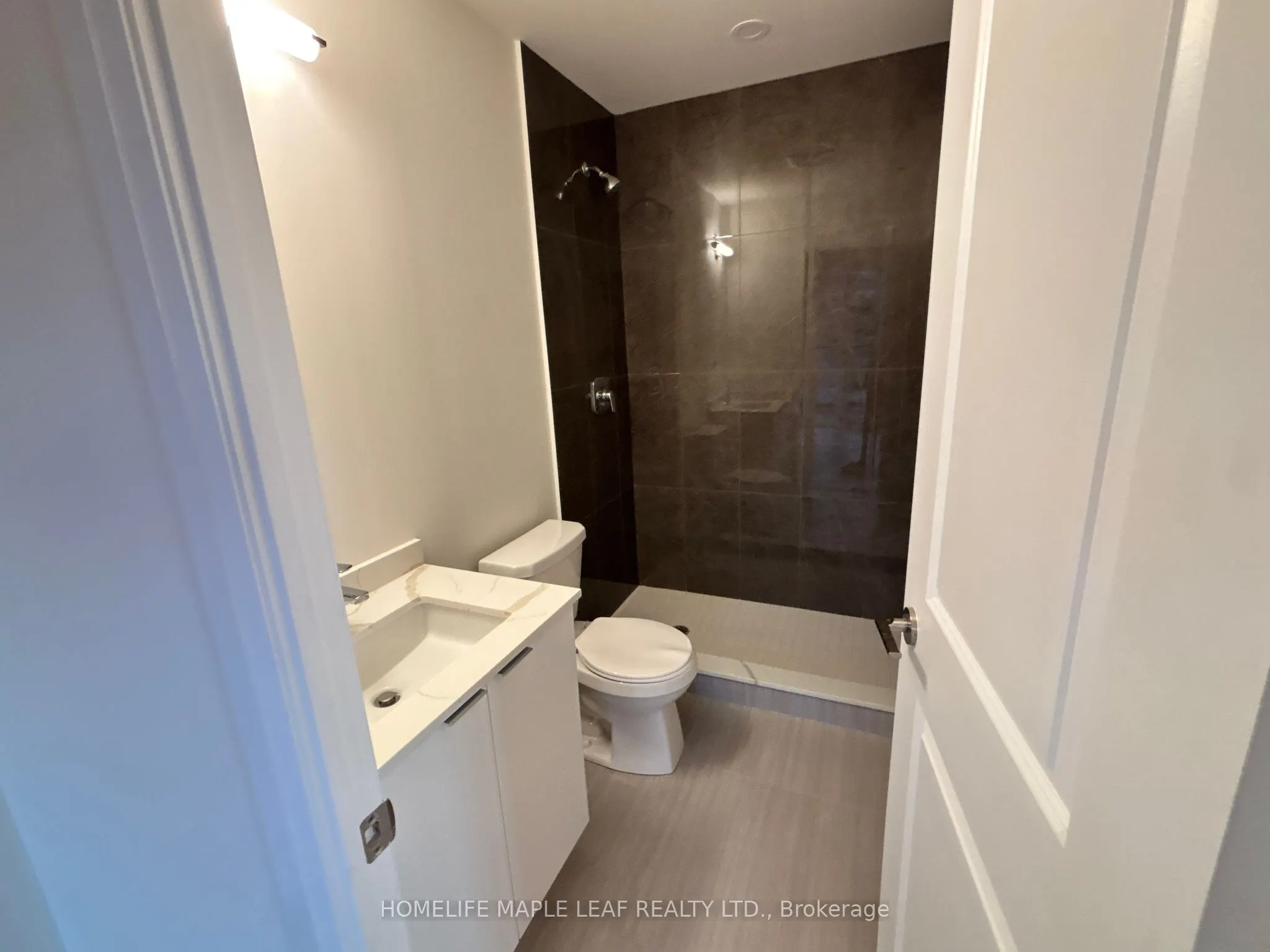 15 Watergarden Drive, #512