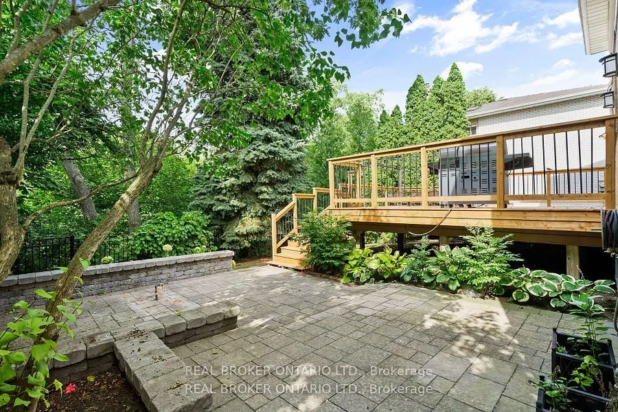841 Fletcher Valley Crescent