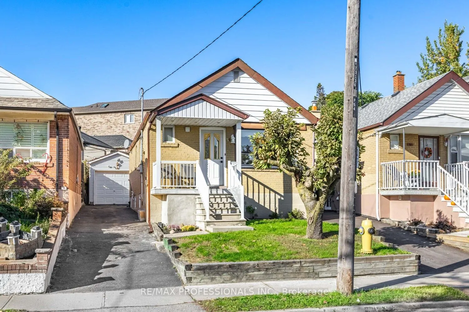 54 Holmesdale Crescent