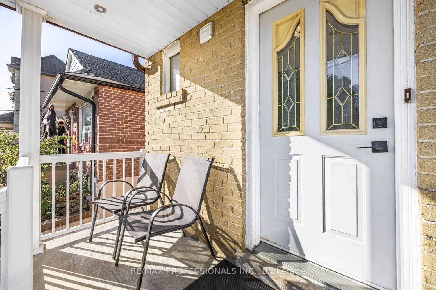 54 Holmesdale Crescent