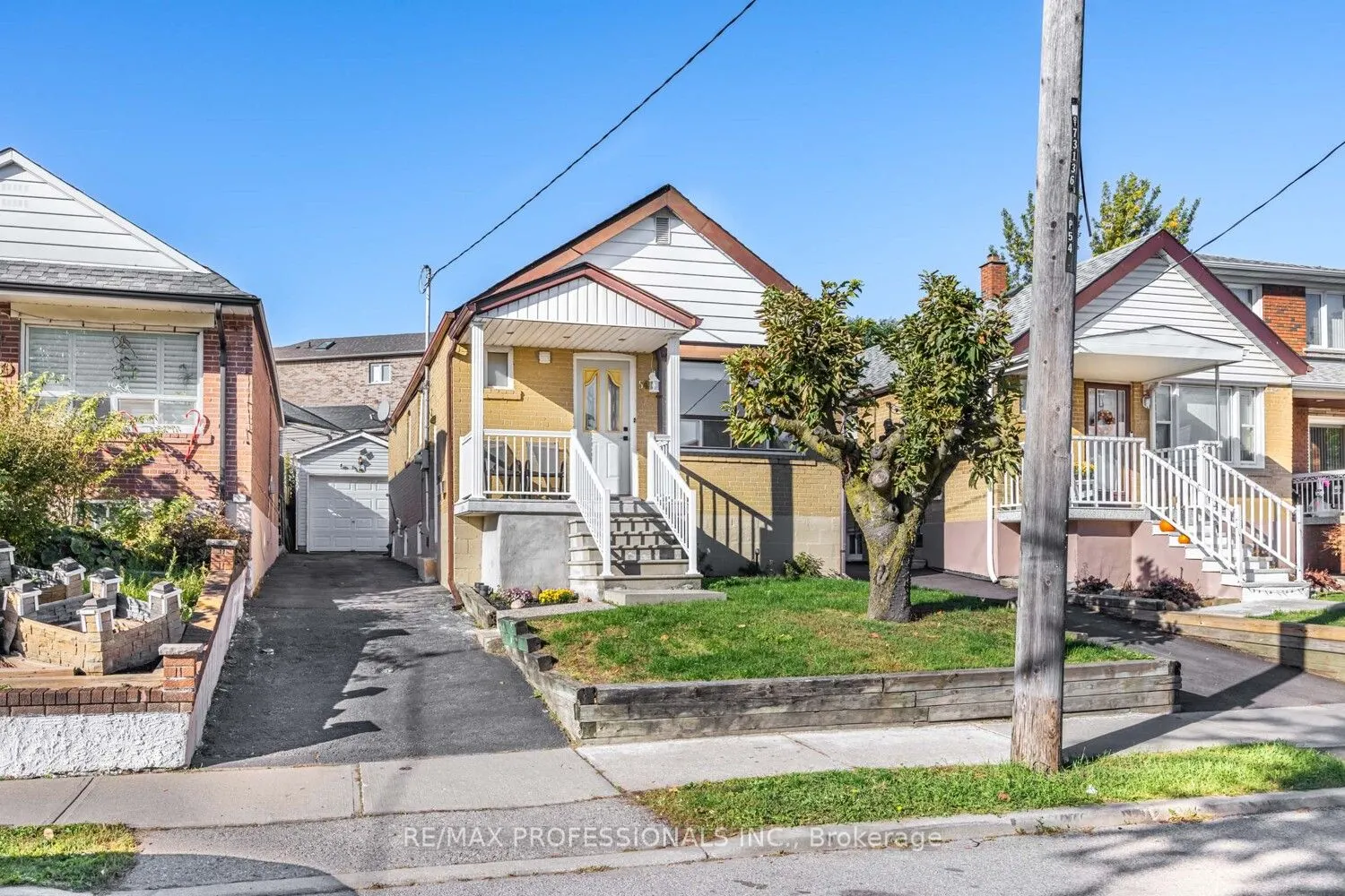 54 Holmesdale Crescent