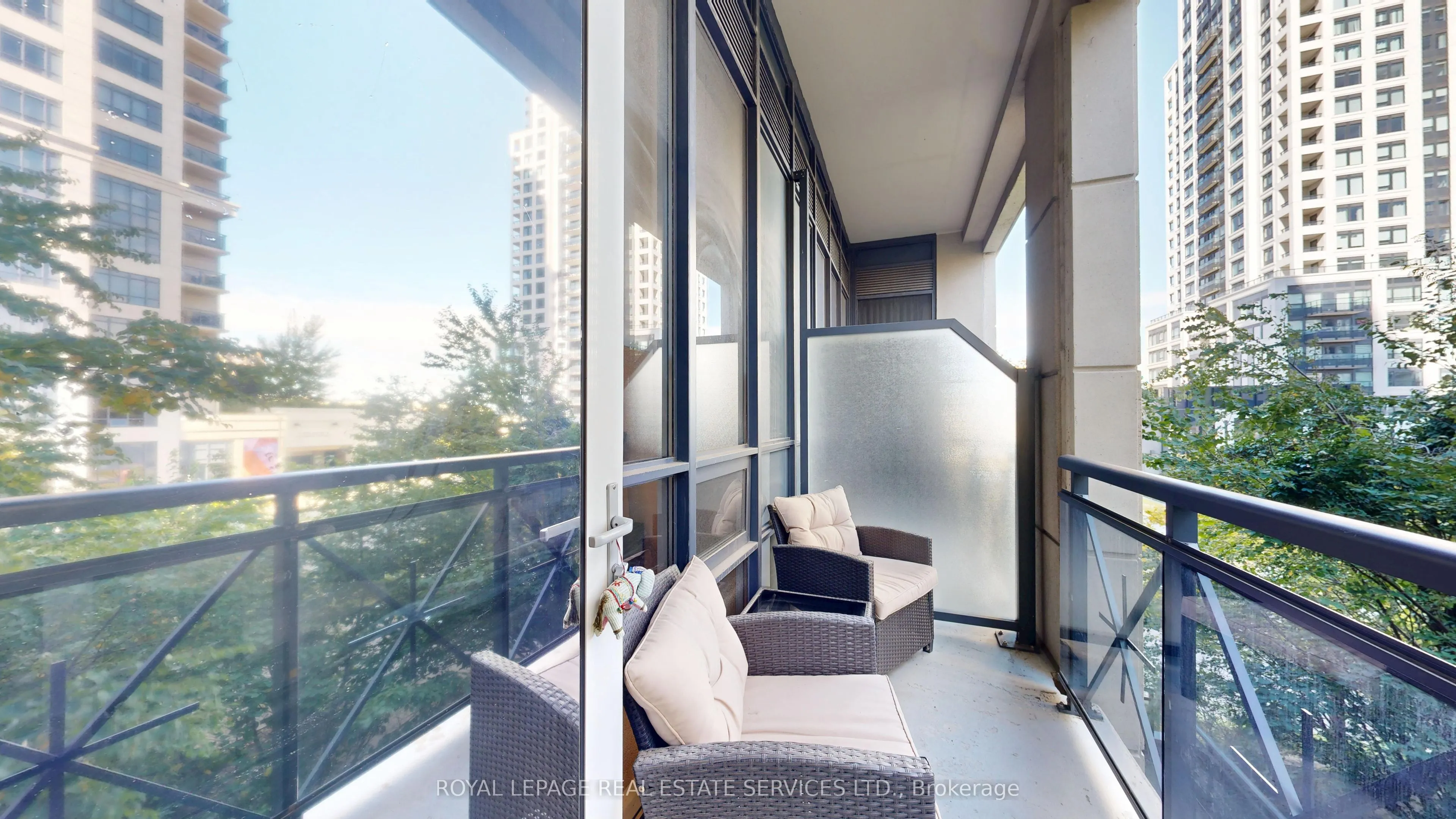 6 Eva Road, #216