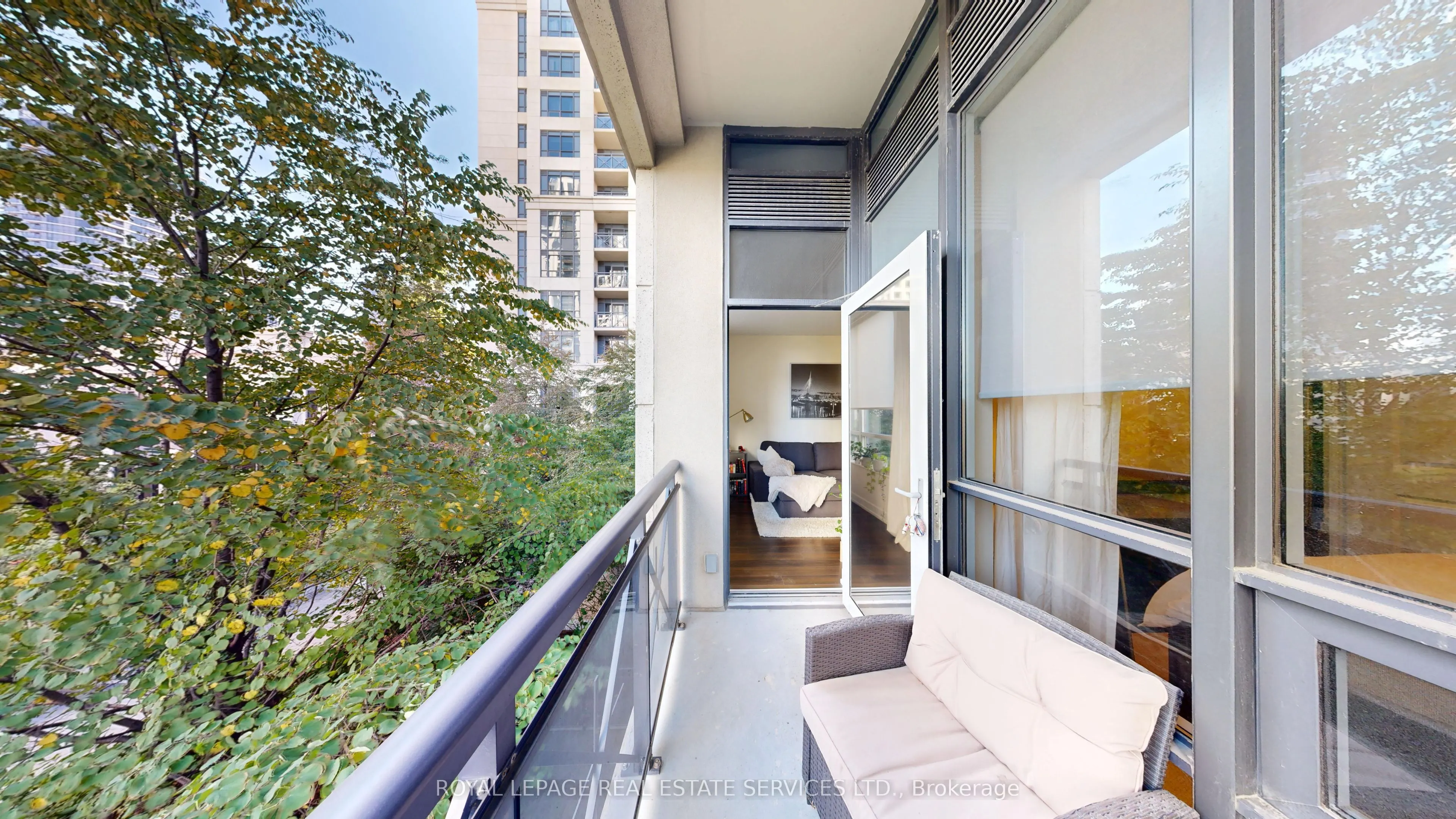 6 Eva Road, #216