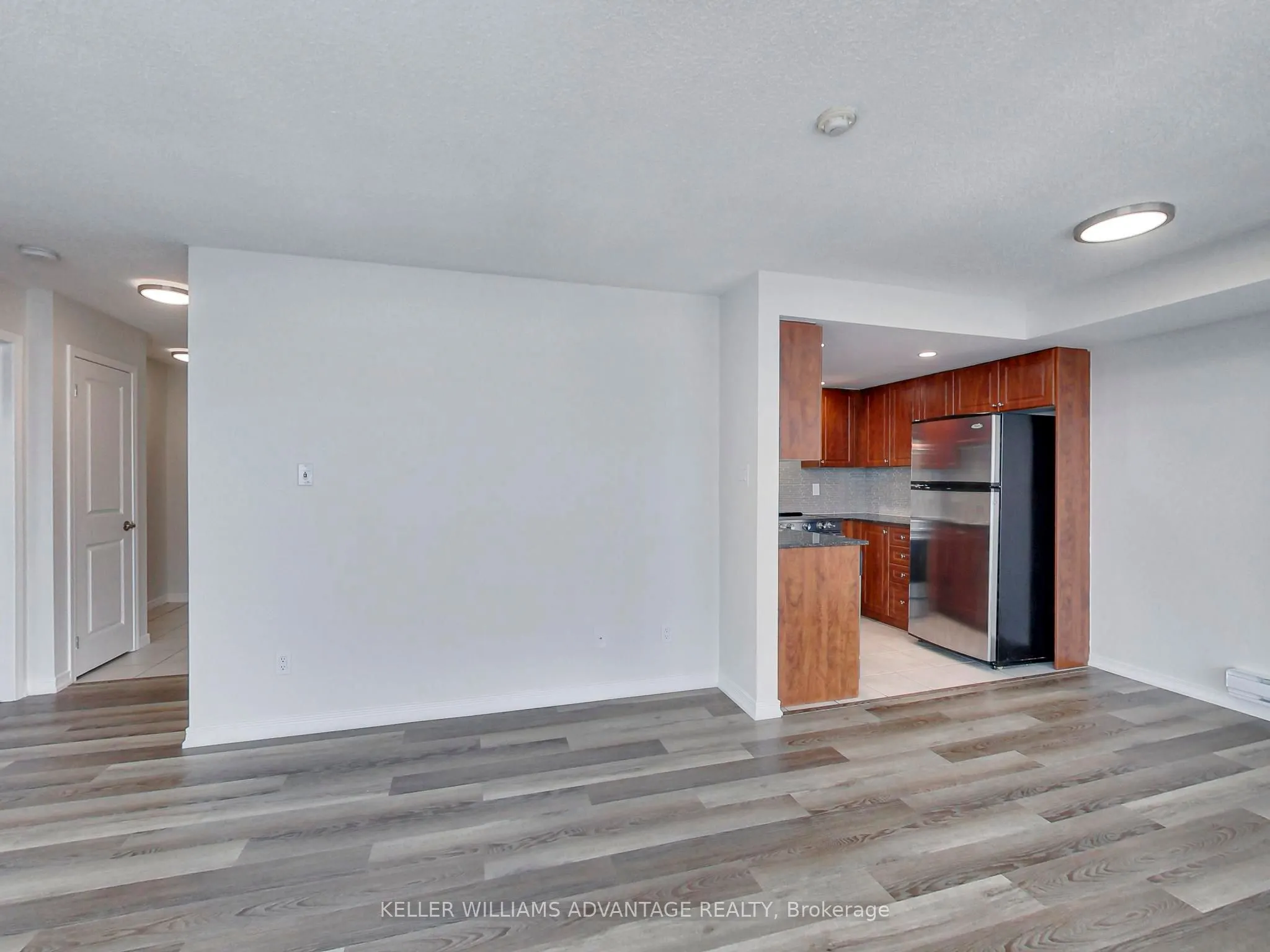 9 George Street, #2204