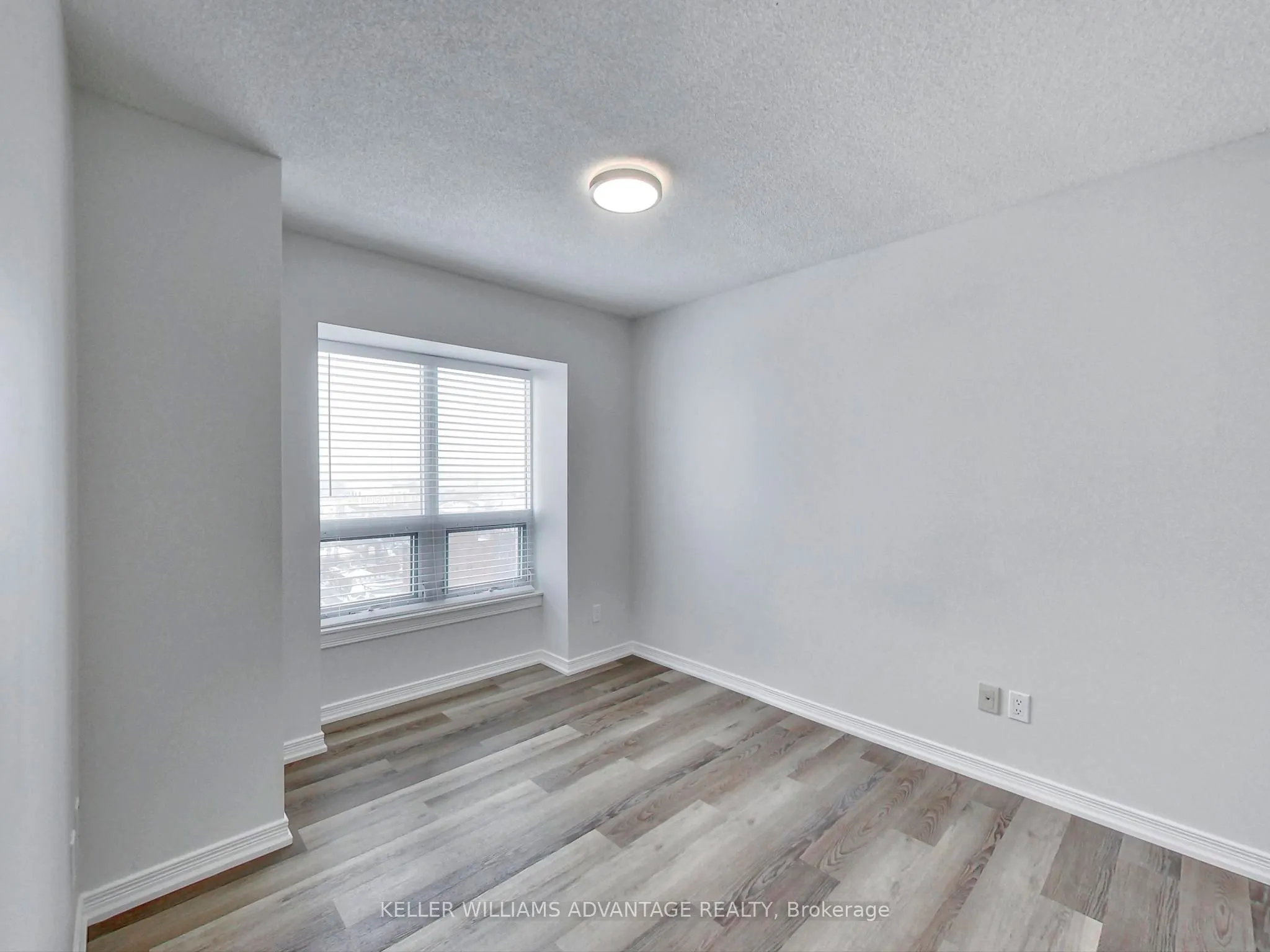 9 George Street, #2204