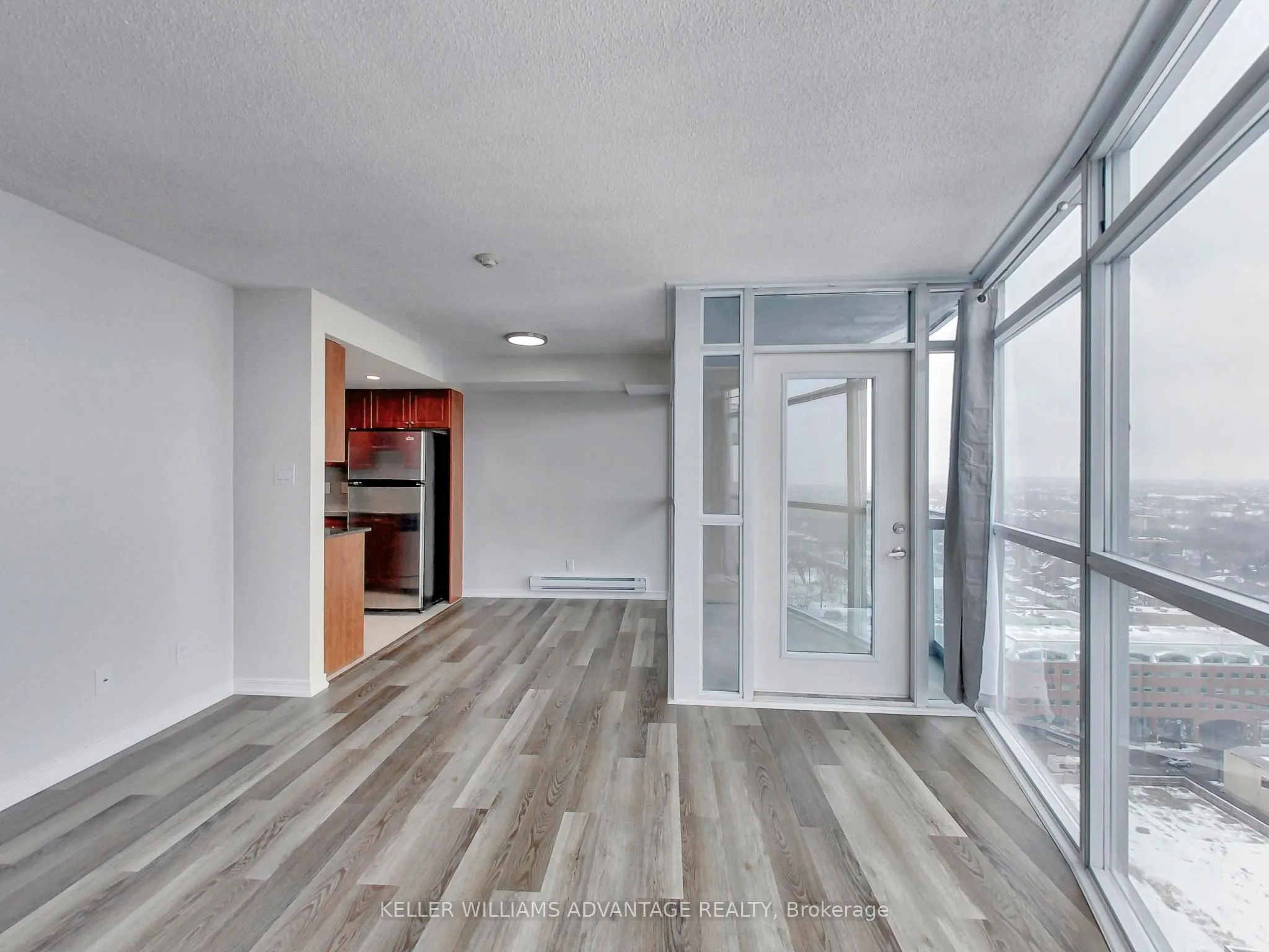9 George Street, #2204