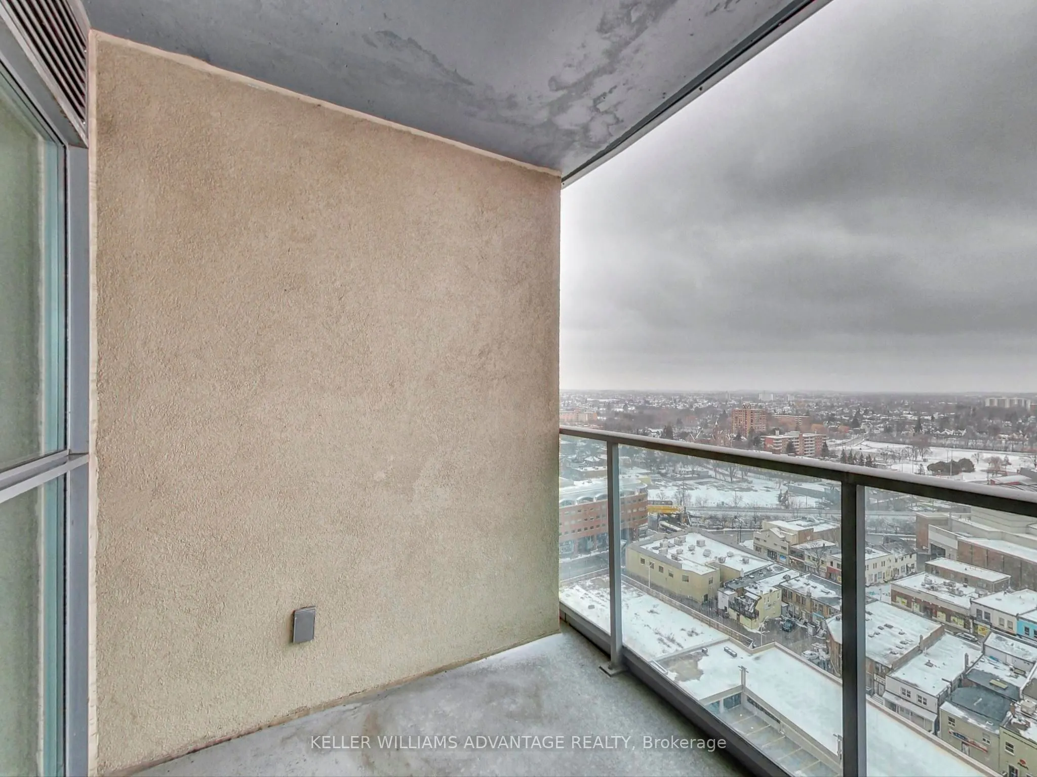 9 George Street, #2204