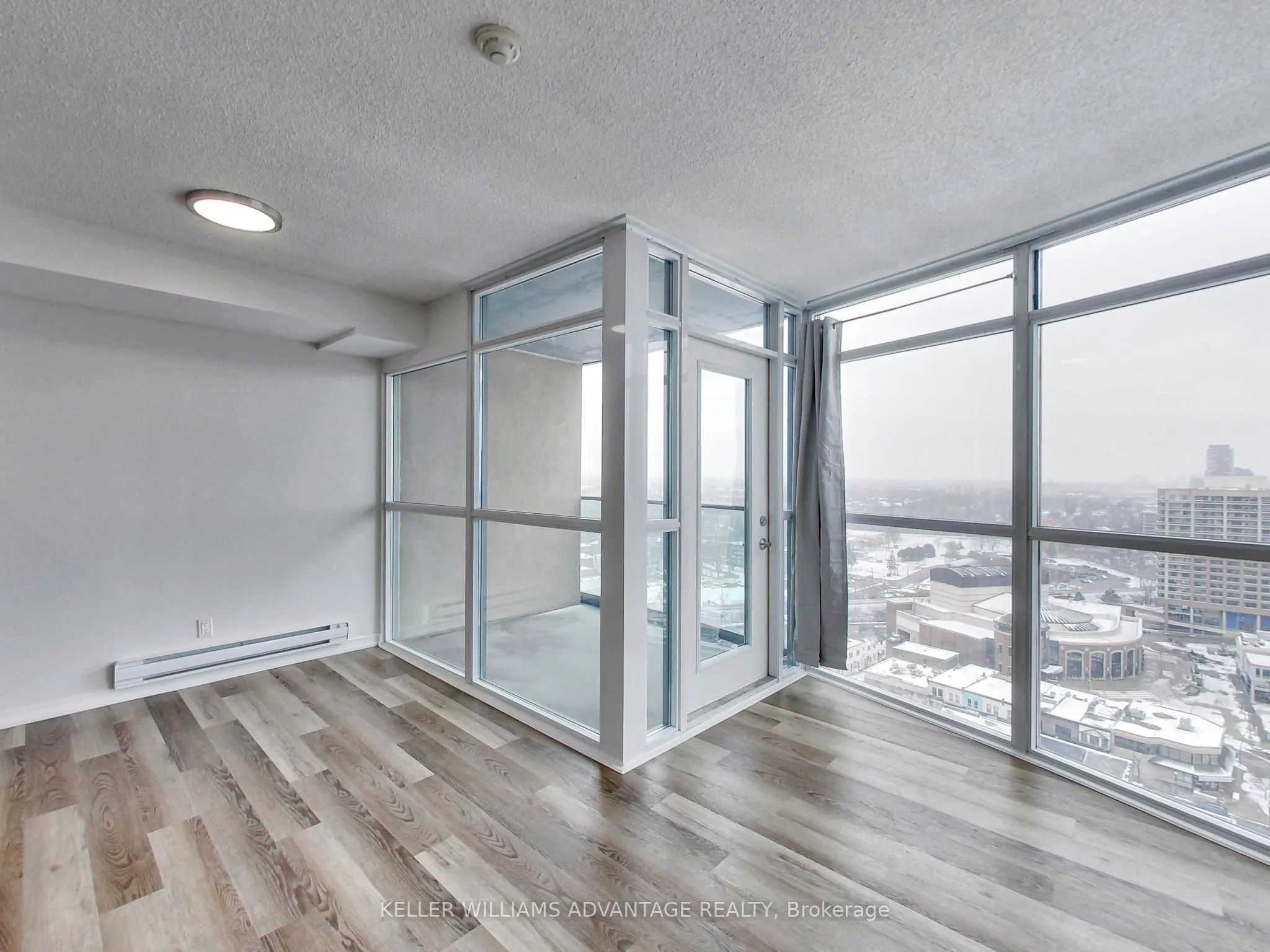9 George Street, #2204