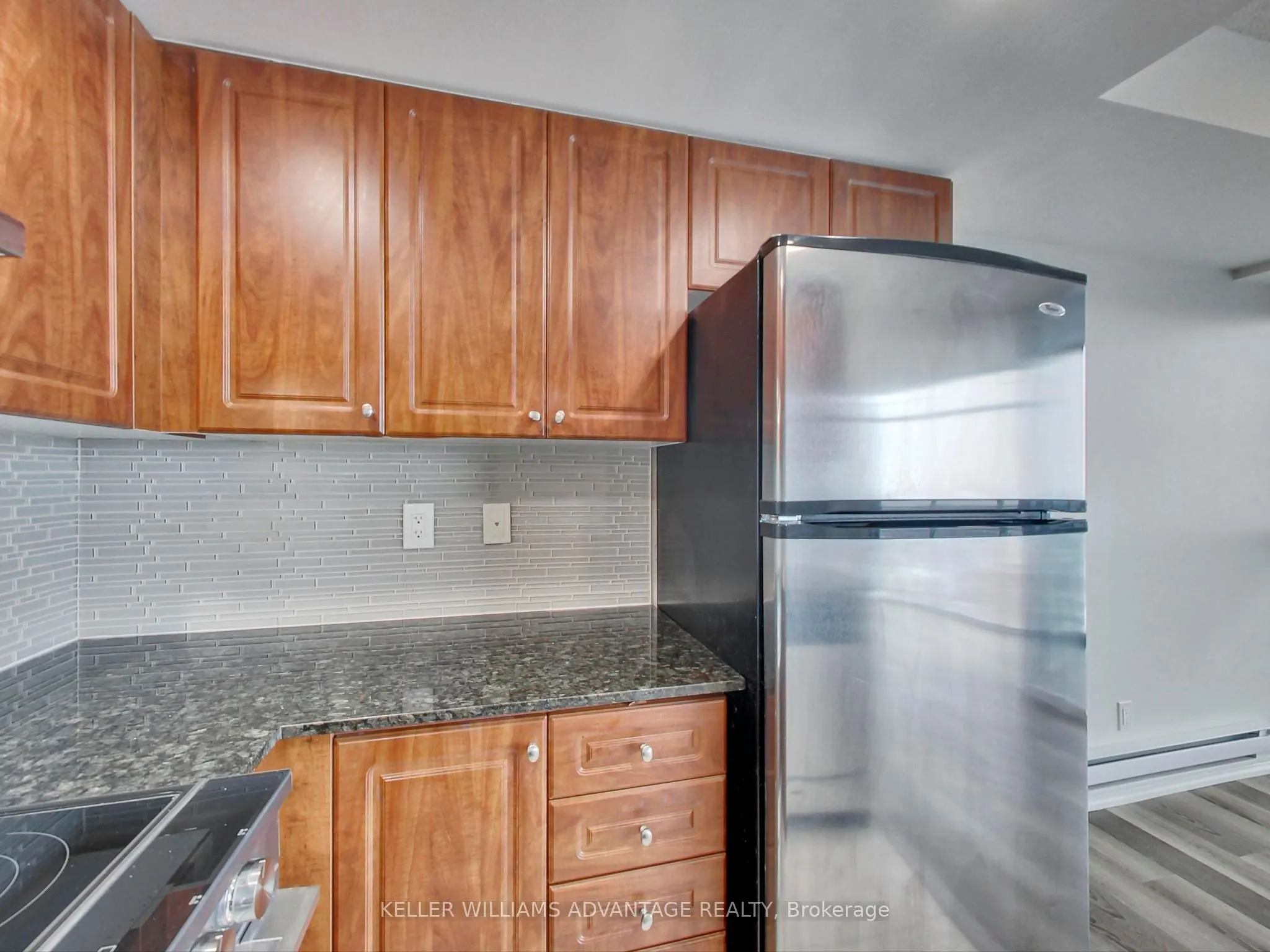 9 George Street, #2204