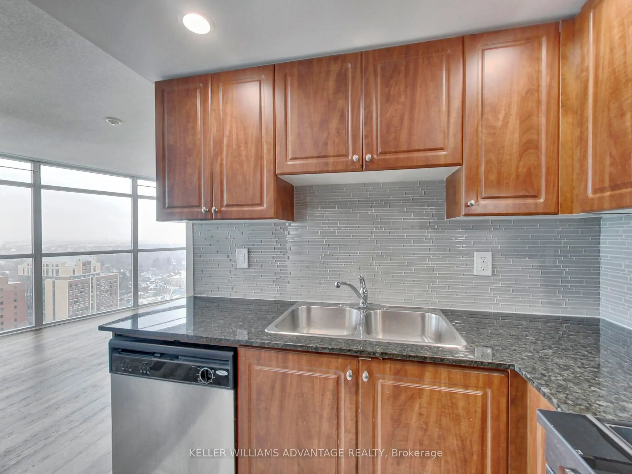 9 George Street, #2204