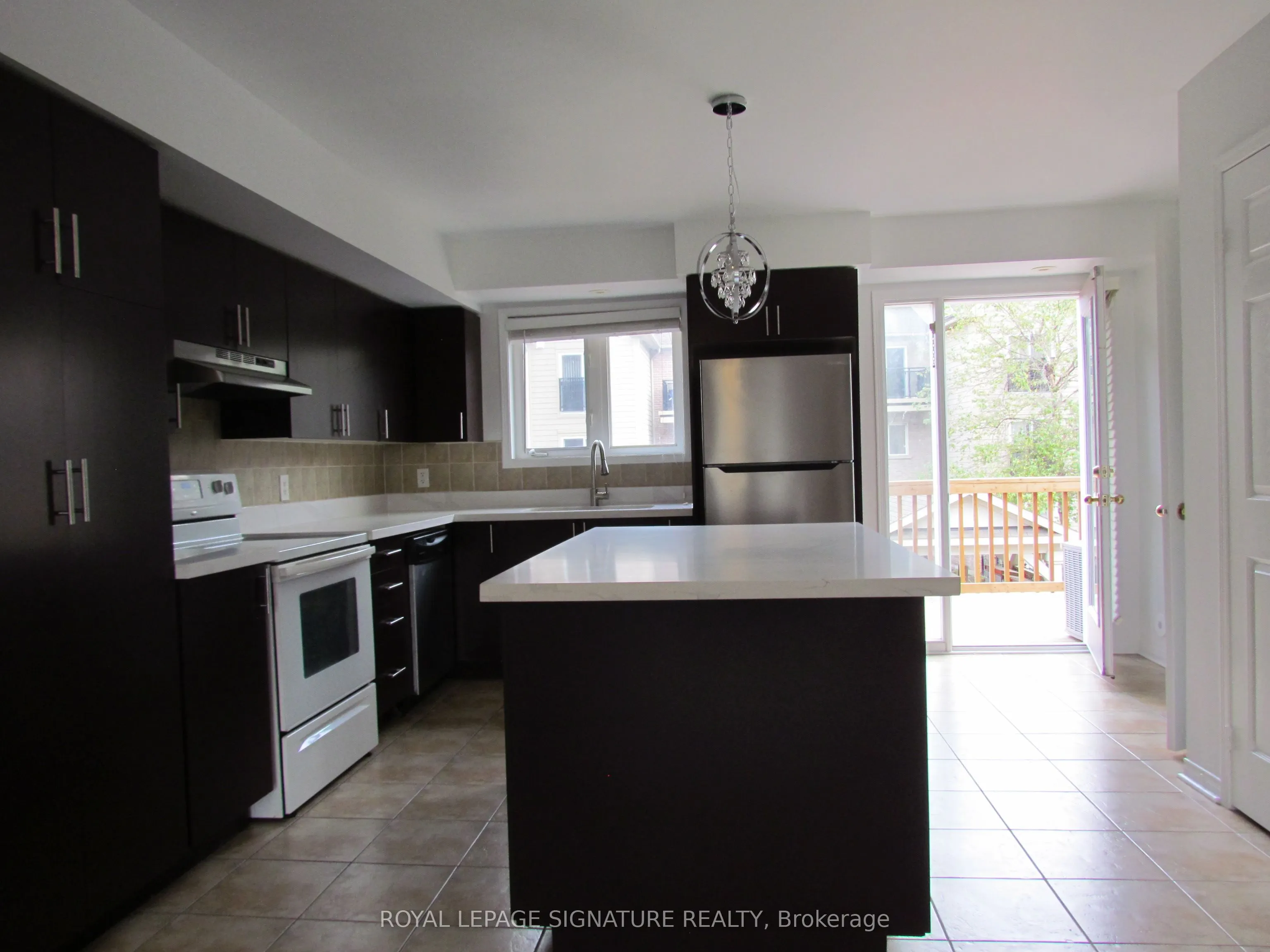 3056 Eglinton Avenue W, #69