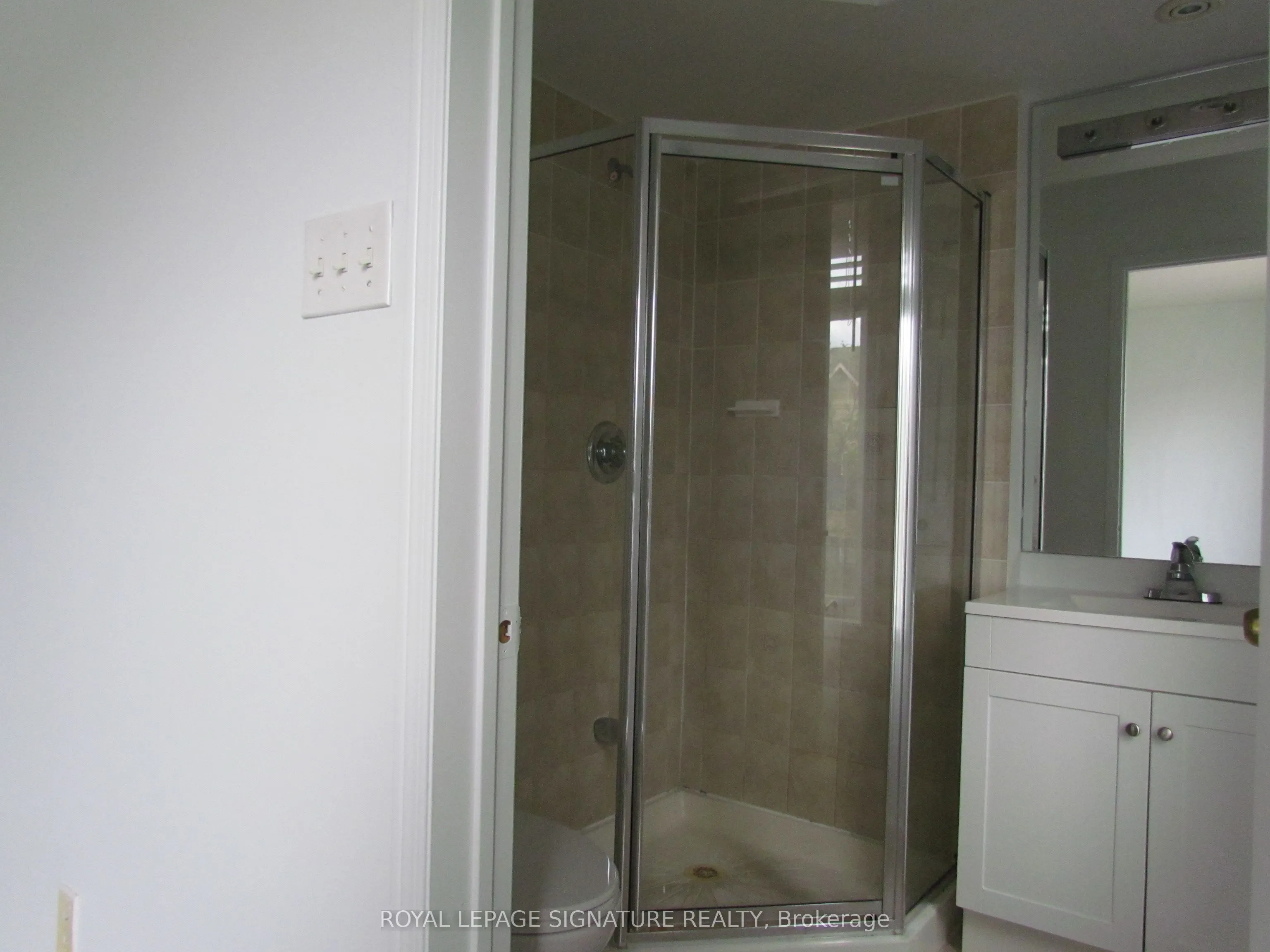 3056 Eglinton Avenue W, #69