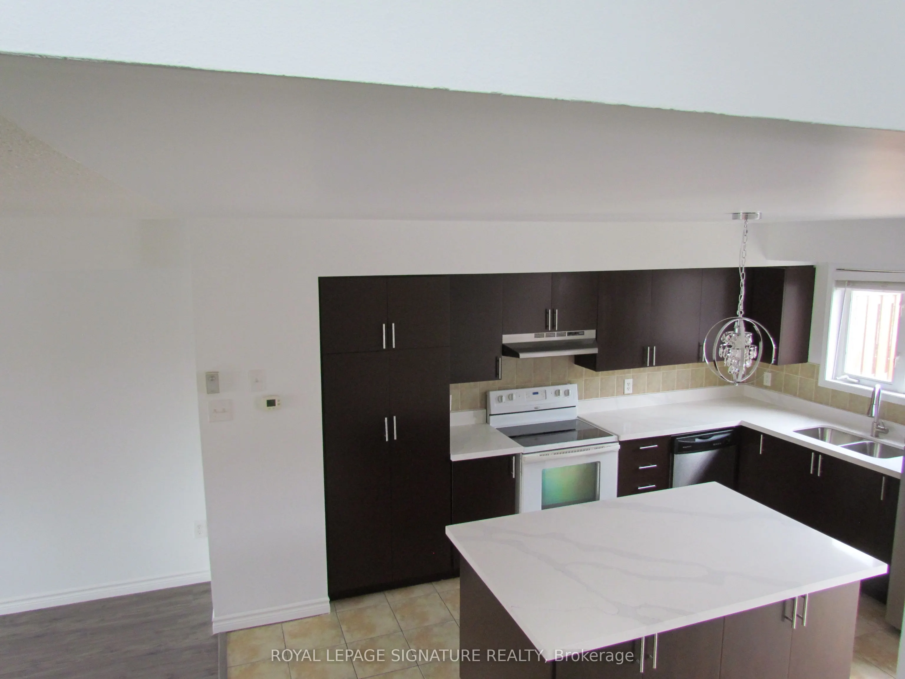 3056 Eglinton Avenue W, #69