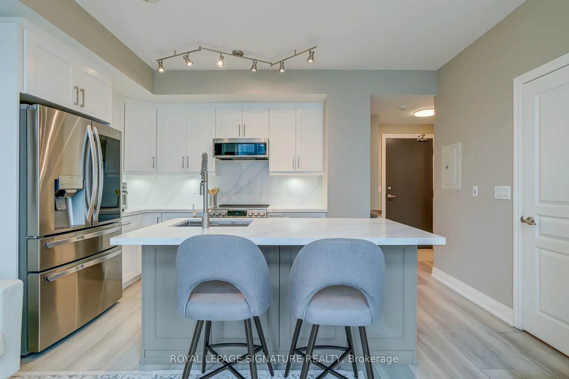 223 Webb Drive, #2502