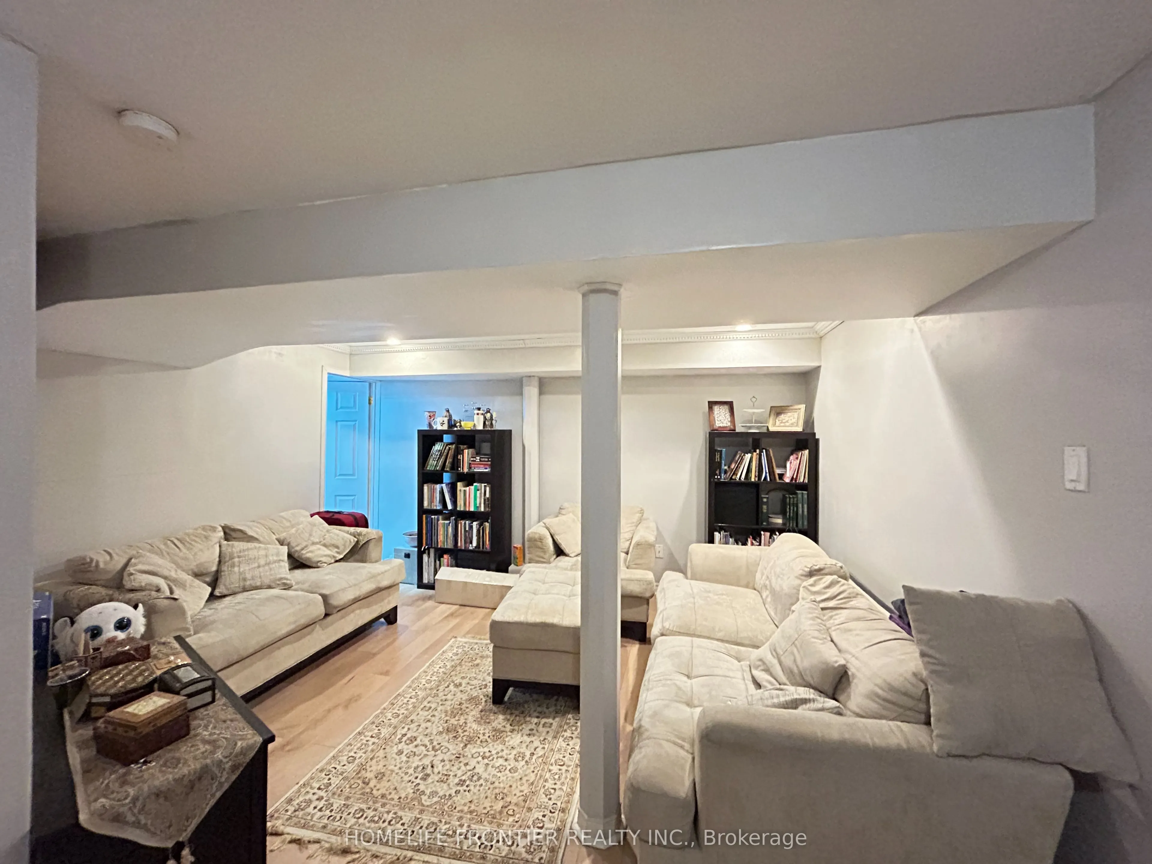 2555 Thomas Street, #36