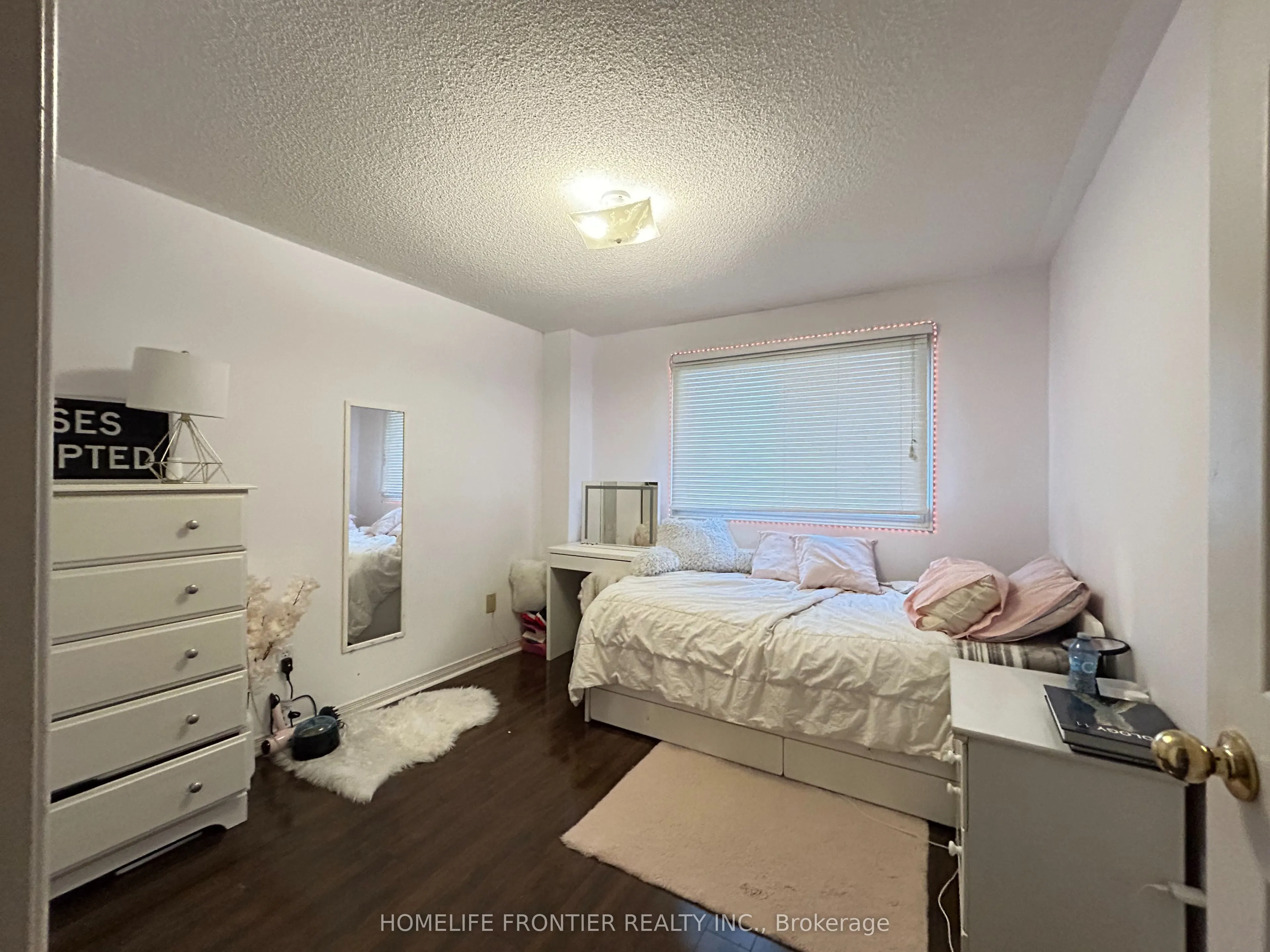2555 Thomas Street, #36