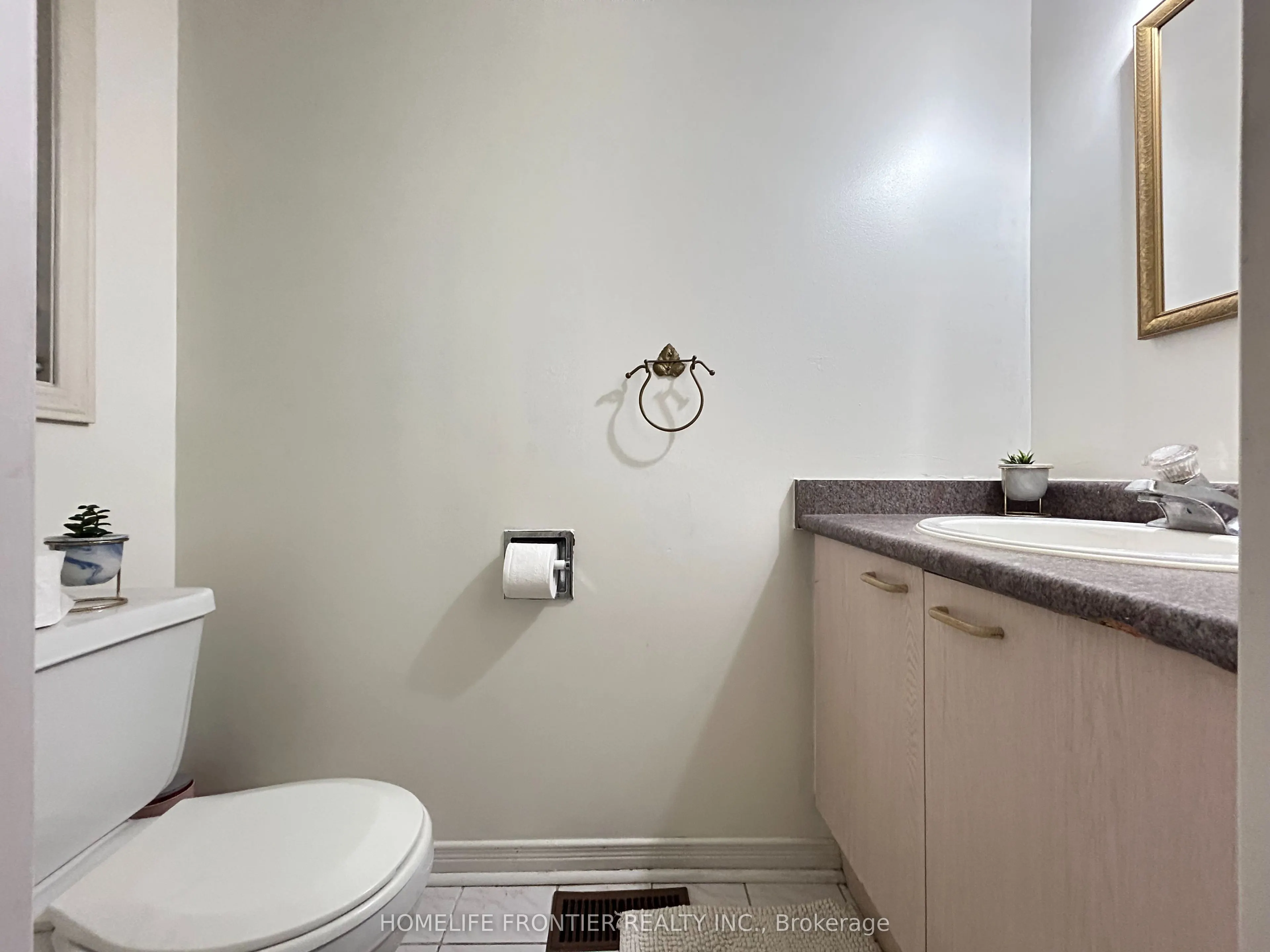 2555 Thomas Street, #36