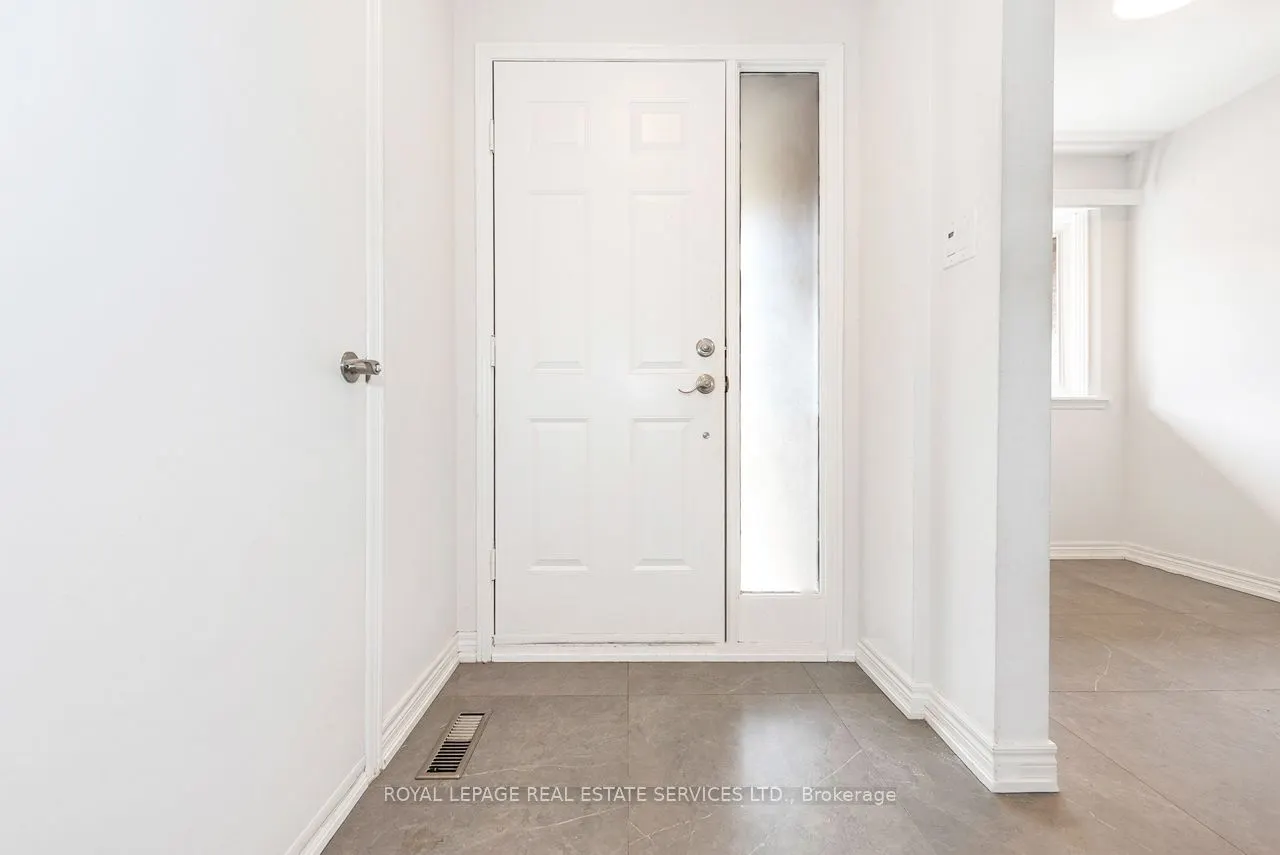 1160 Walden Circle, #3