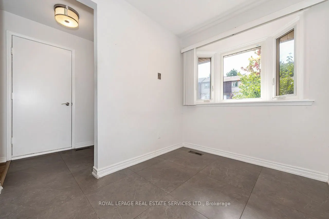 1160 Walden Circle, #3