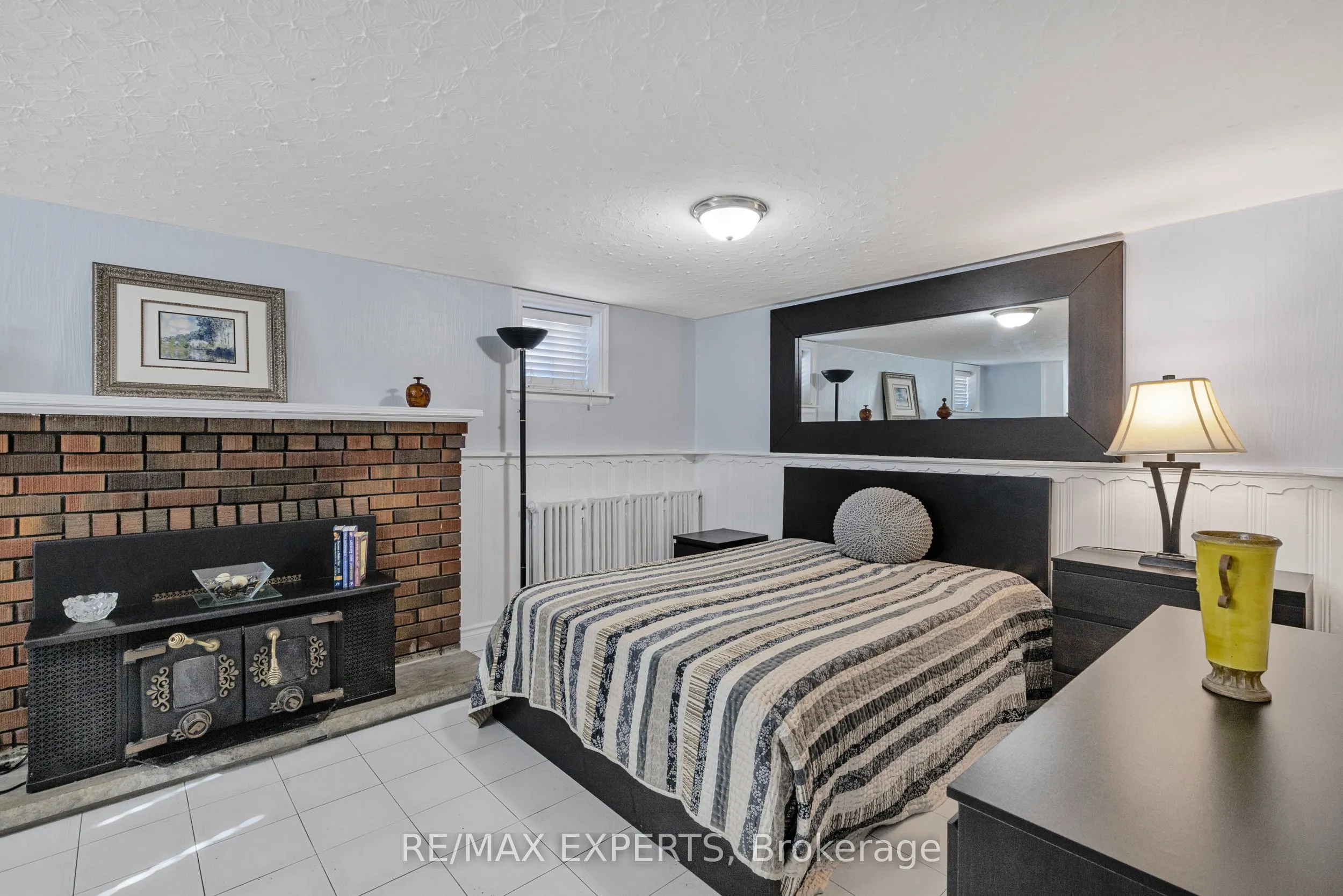 114 Trowell Avenue, #Lower