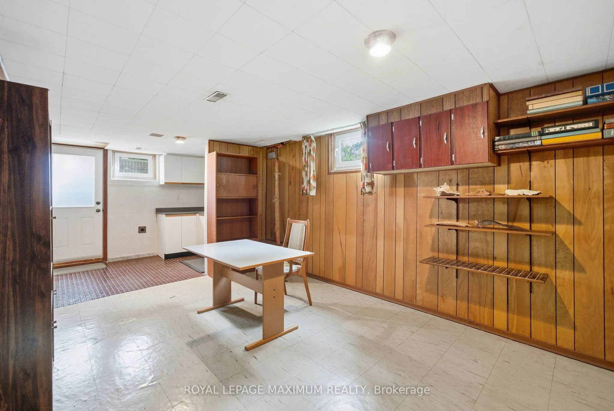 1 Riverton Drive