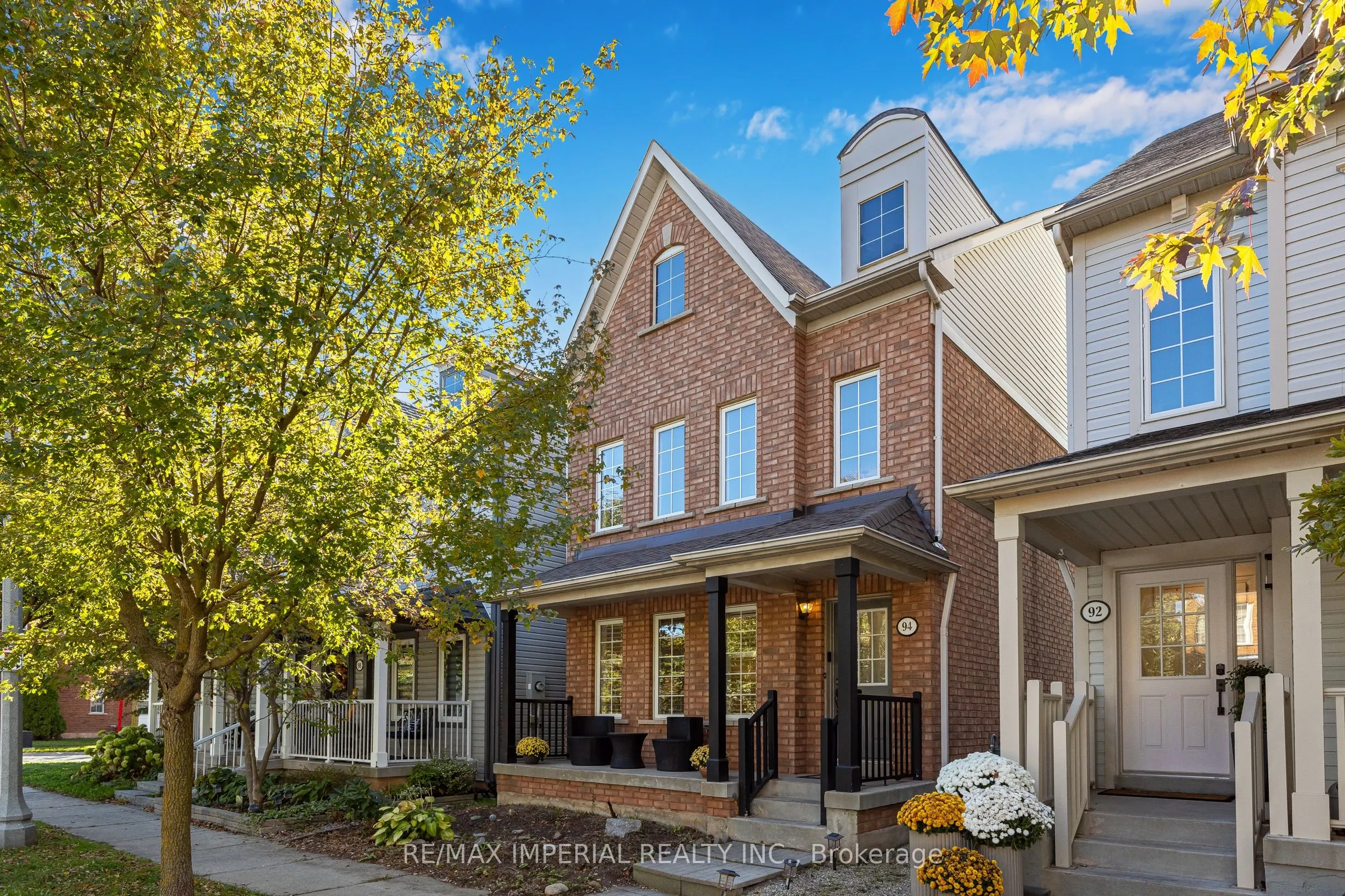 94 Littlewood Drive