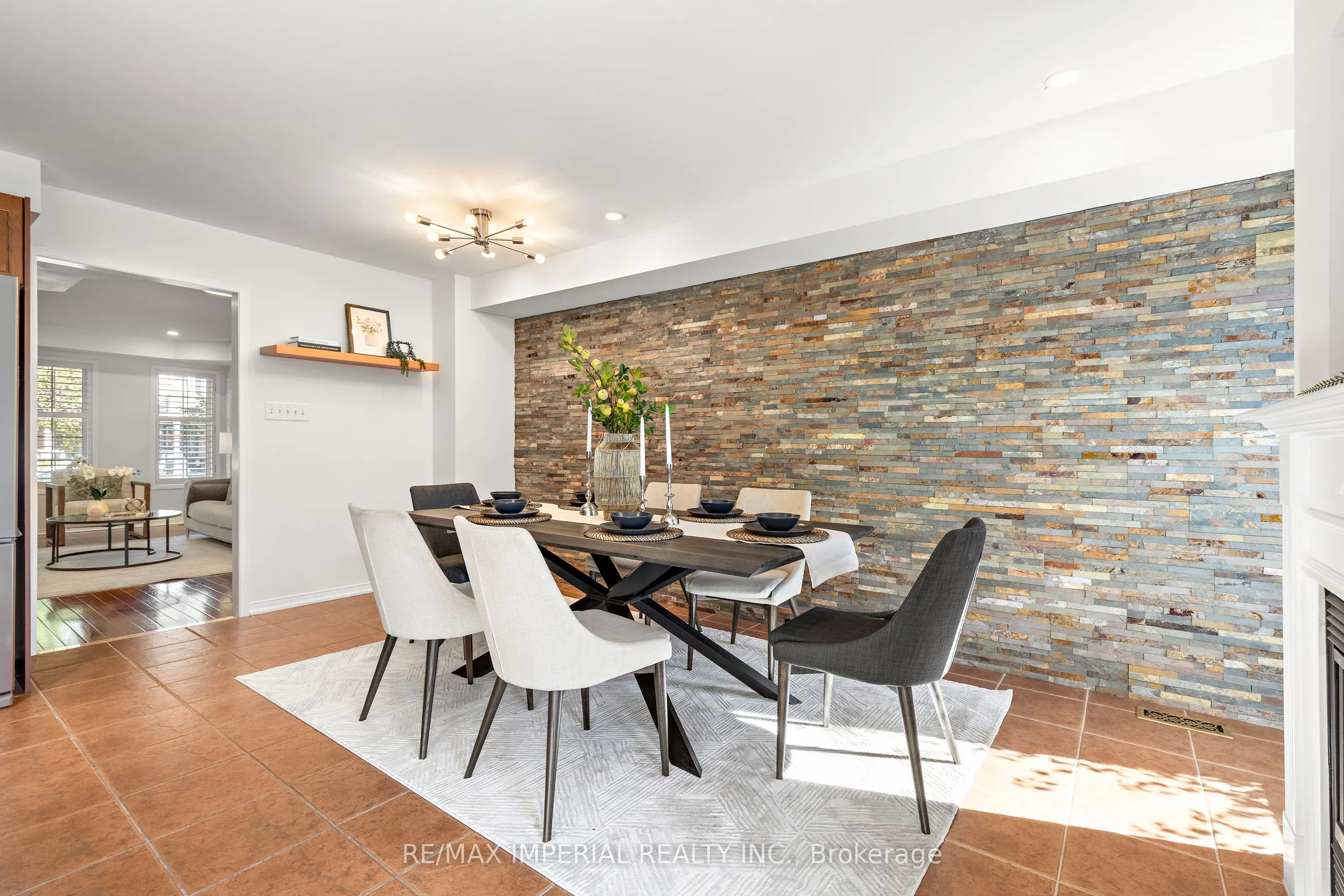 94 Littlewood Drive