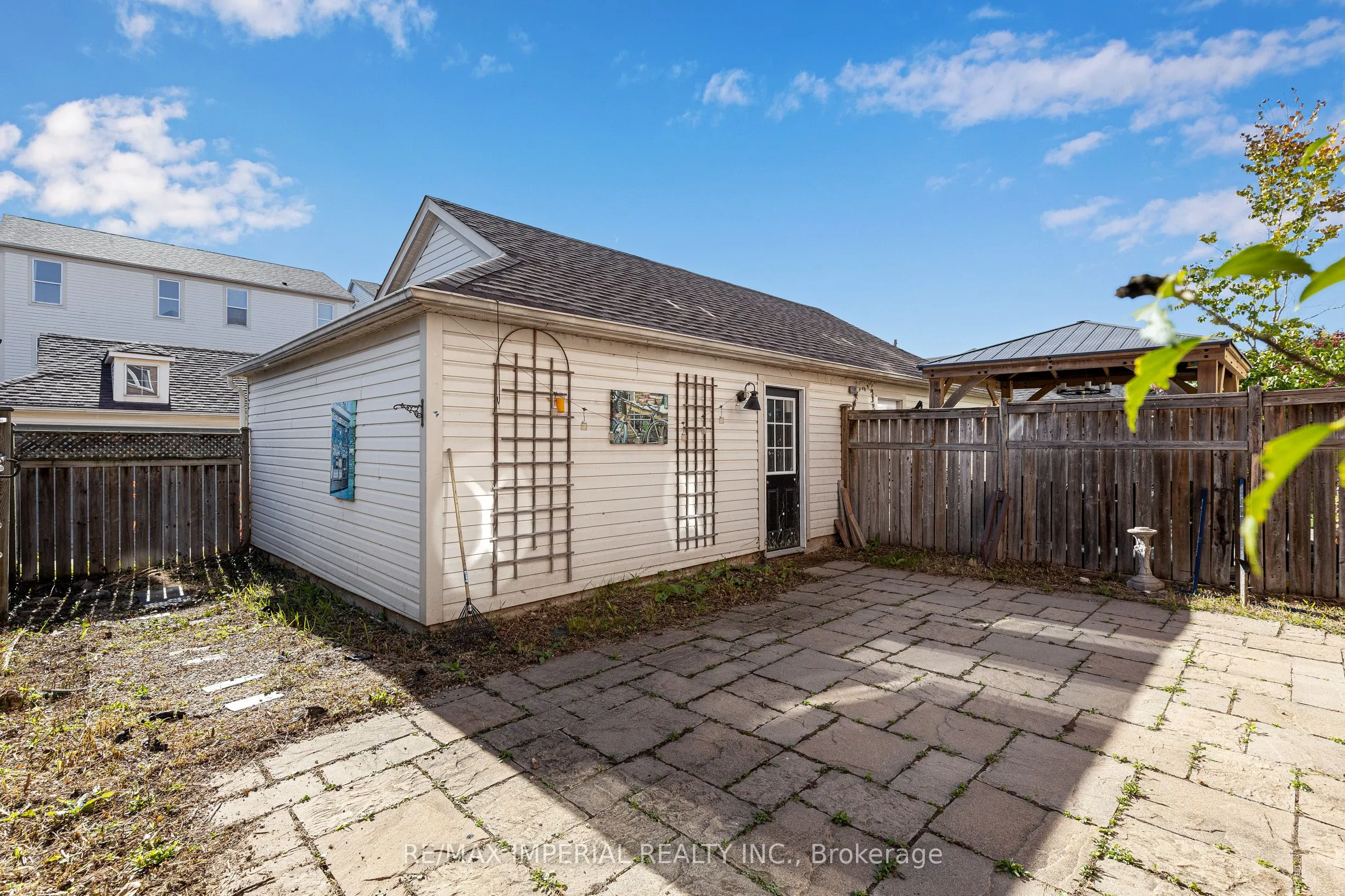94 Littlewood Drive