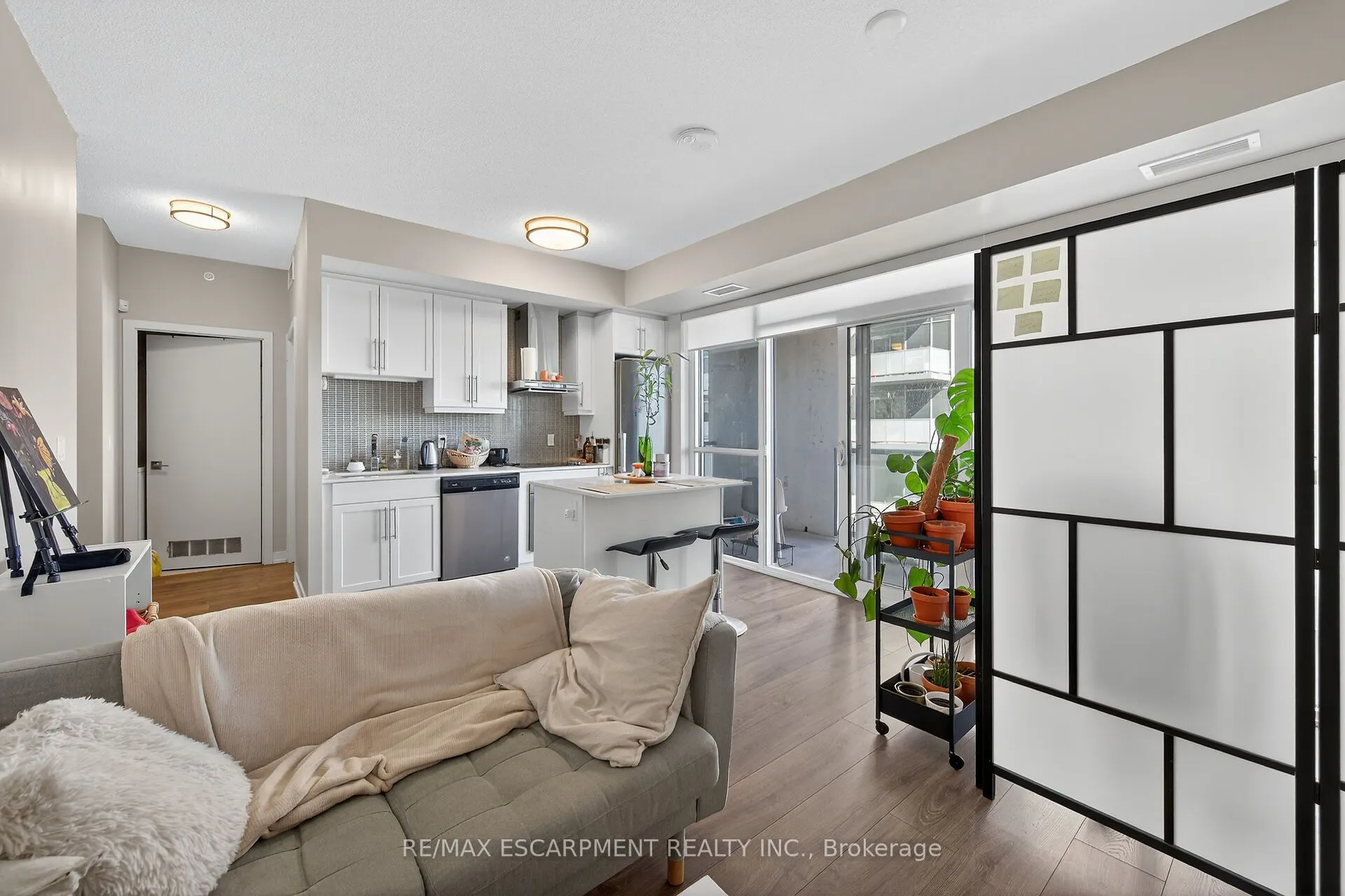 2087 Fairview Street, #1302