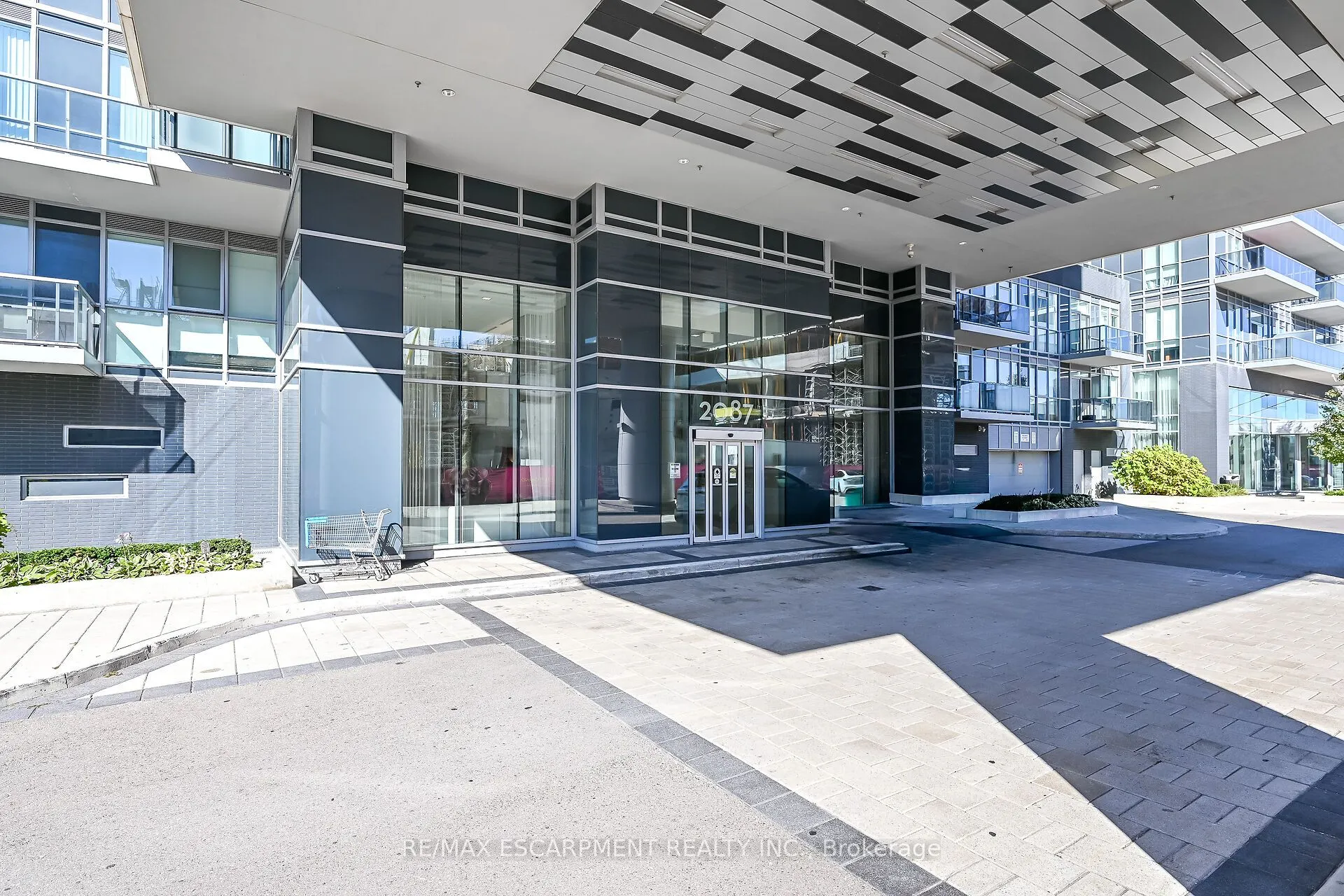 2087 Fairview Street, #1302