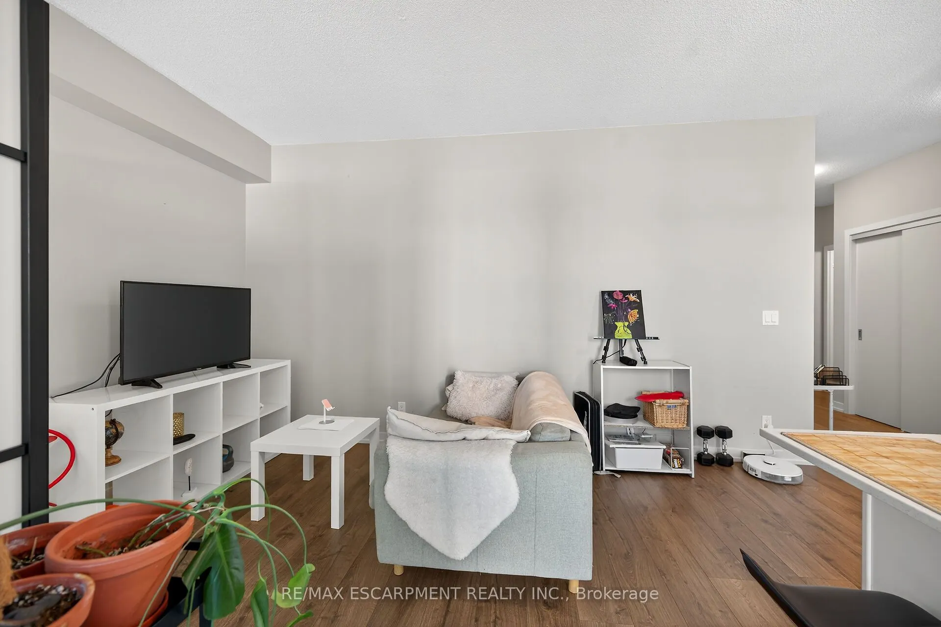 2087 Fairview Street, #1302