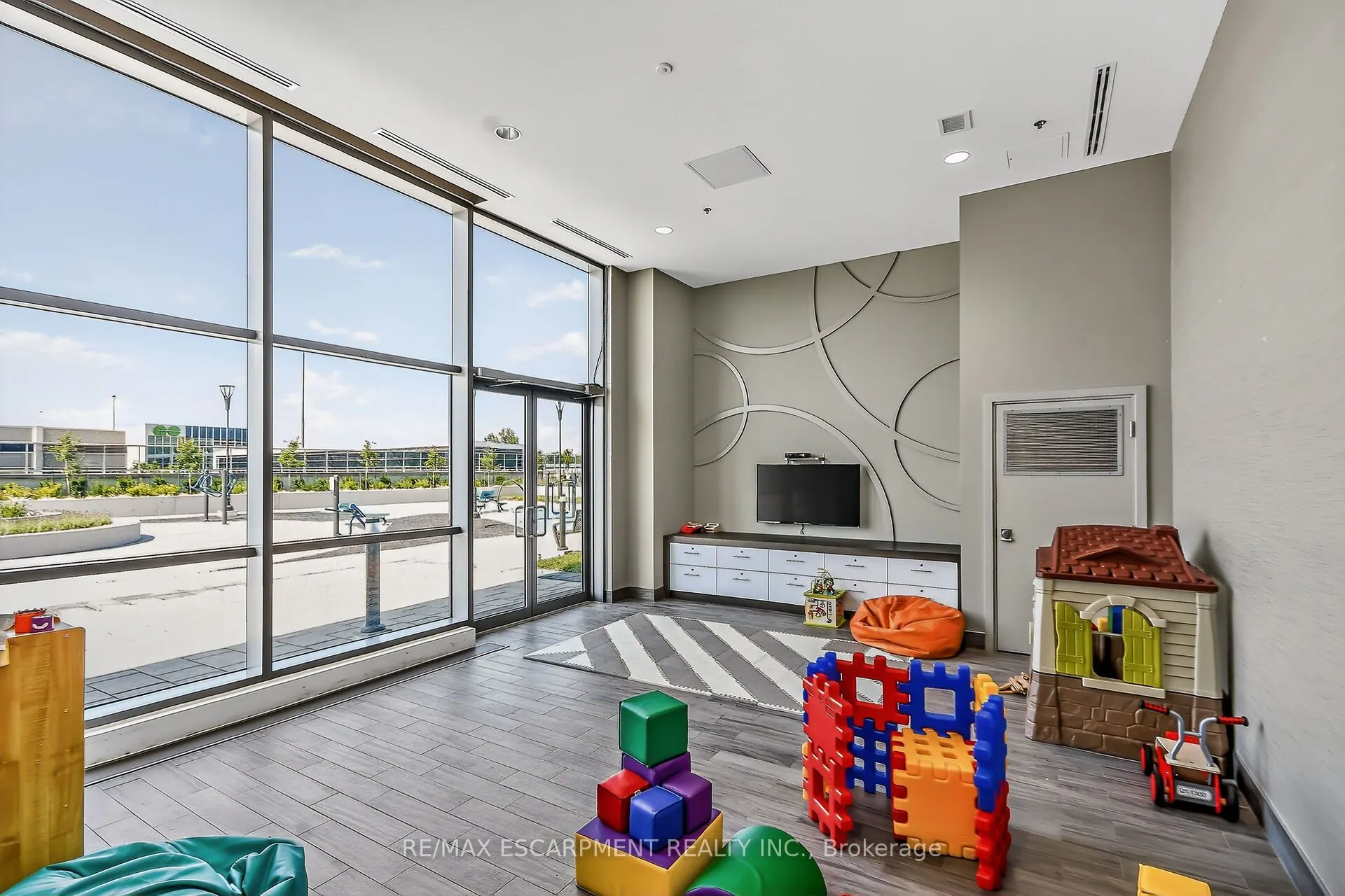 2087 Fairview Street, #1302