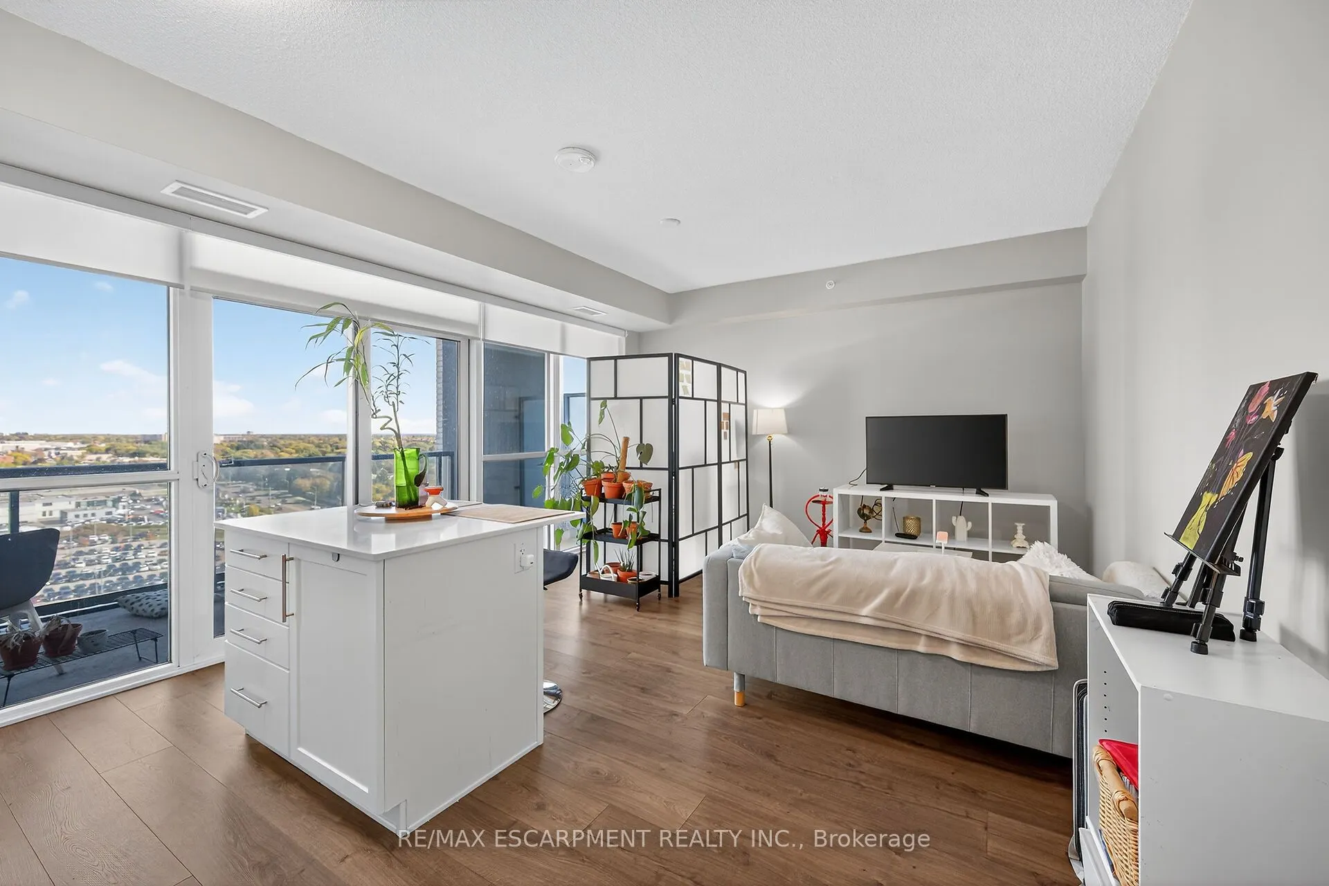 2087 Fairview Street, #1302